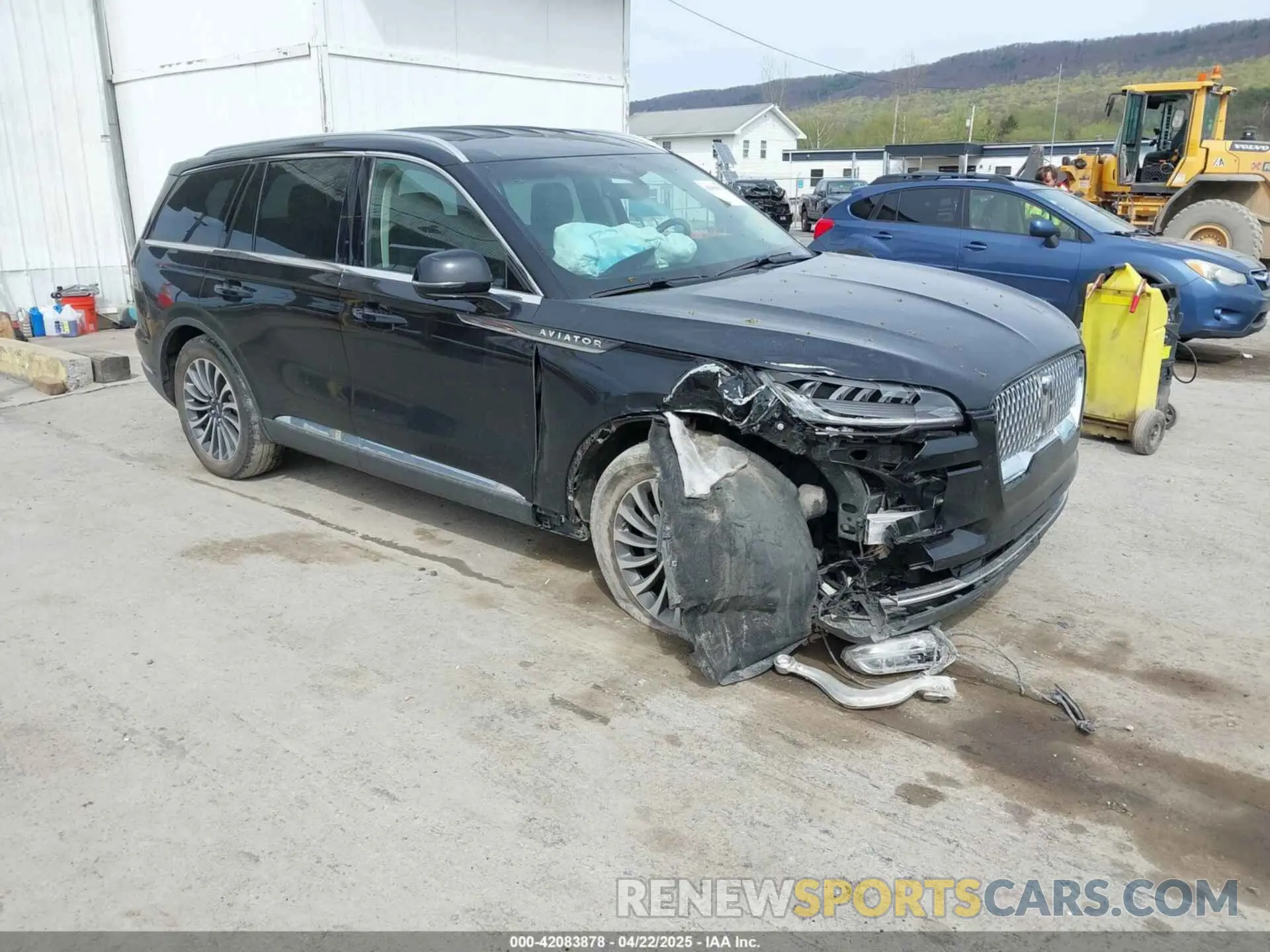 1 Photograph of a damaged car 5LM5J7XC8LGL19646 LINCOLN AVIATOR 2020