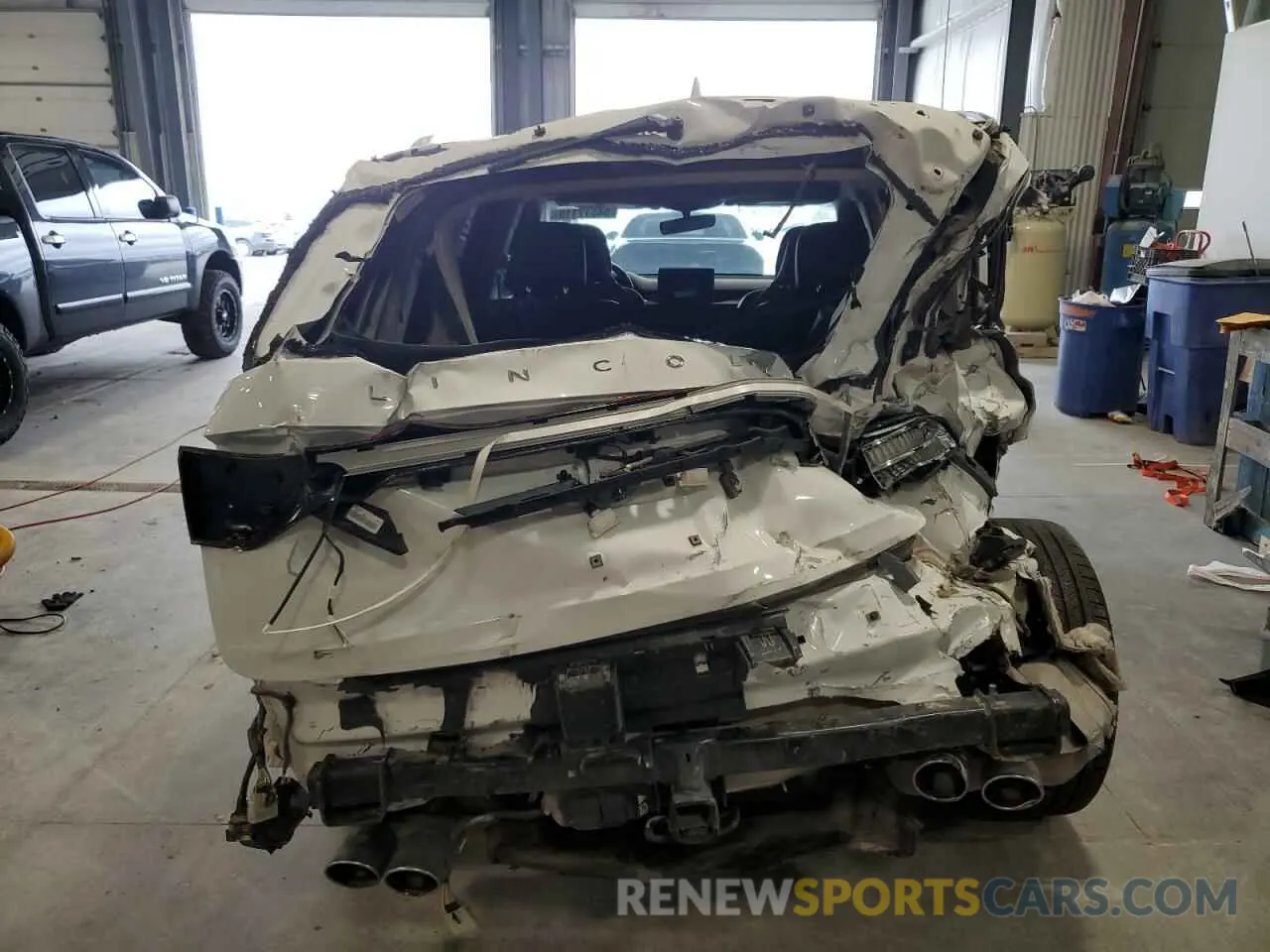 6 Photograph of a damaged car 5LM5J7XCXLGL02153 LINCOLN AVIATOR 2020