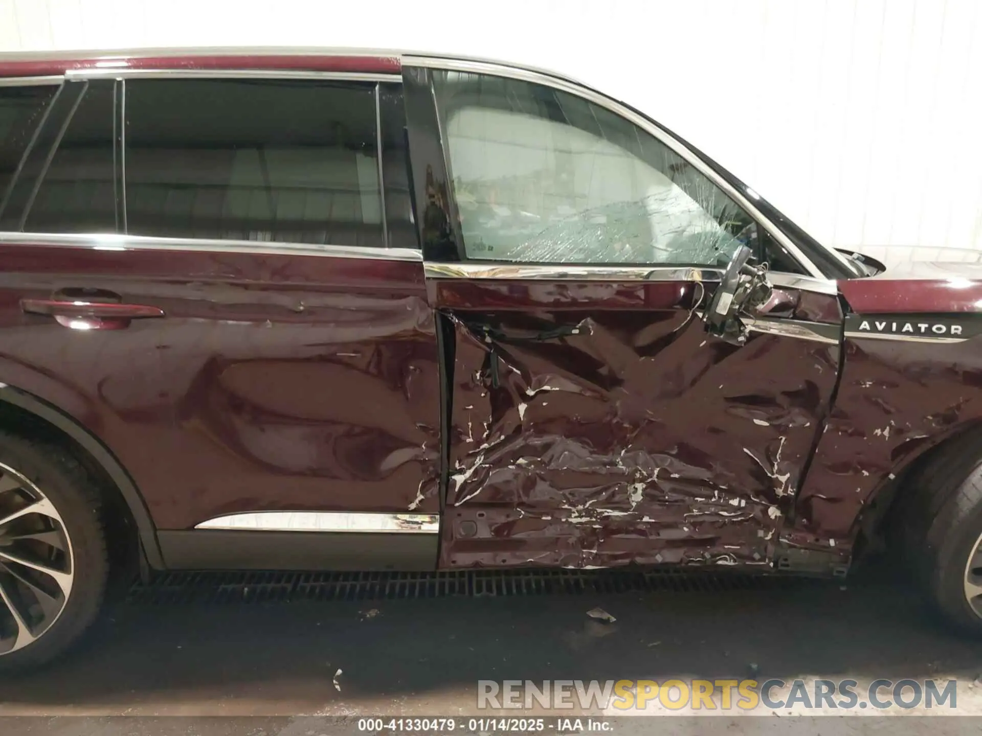 14 Photograph of a damaged car 5LM5J7XCXLGL22659 LINCOLN AVIATOR 2020