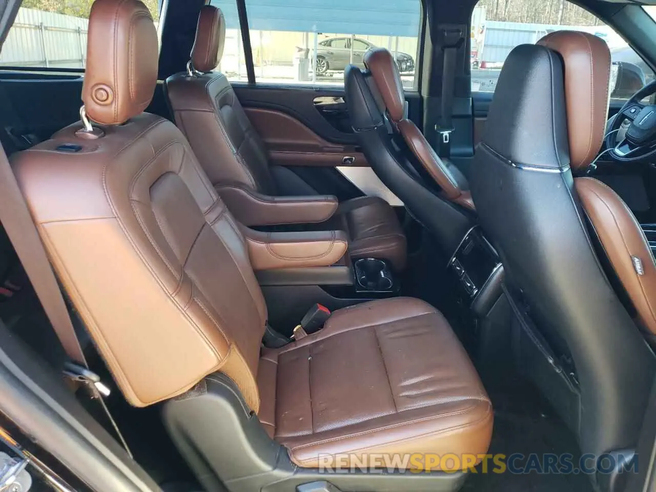 11 Photograph of a damaged car 5LM5J7XCXLGL23861 LINCOLN AVIATOR 2020