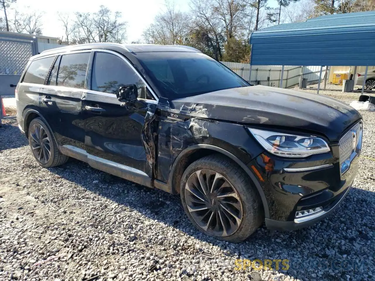 4 Photograph of a damaged car 5LM5J7XCXLGL23861 LINCOLN AVIATOR 2020