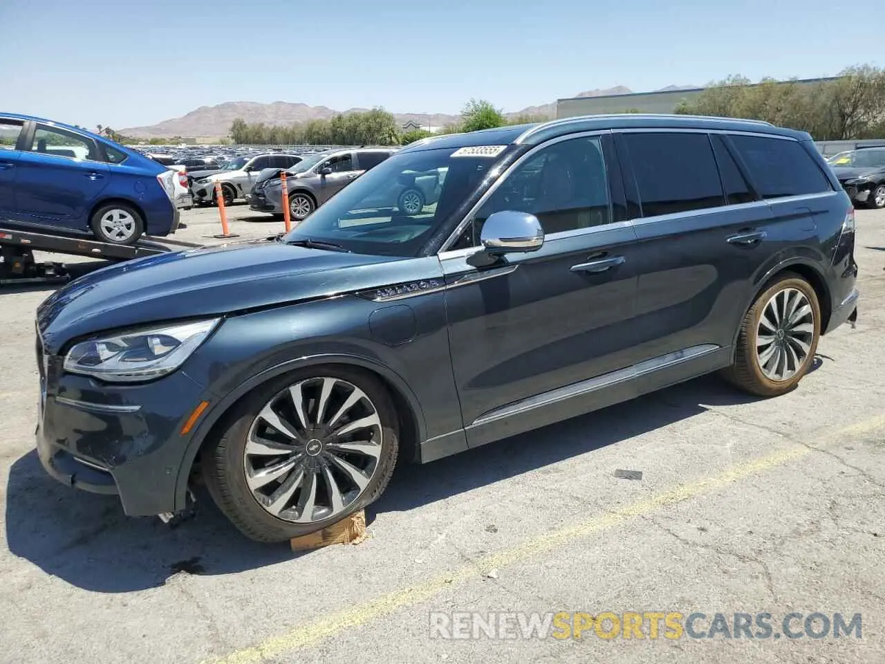 1 Photograph of a damaged car 5LMYJ9YY7LGL18829 LINCOLN AVIATOR 2020