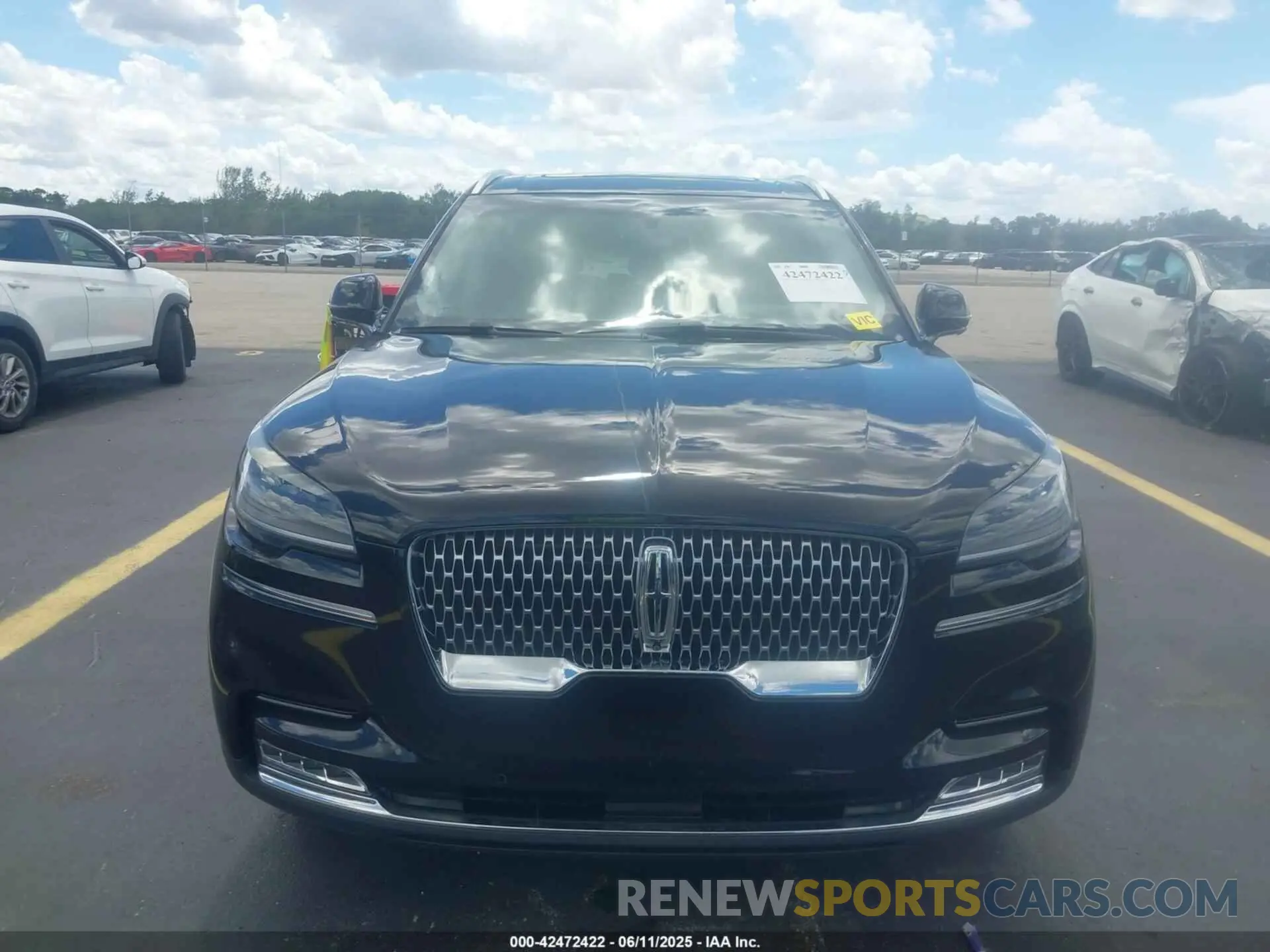 12 Photograph of a damaged car 5LM5J7WC0MGL12385 LINCOLN AVIATOR 2021