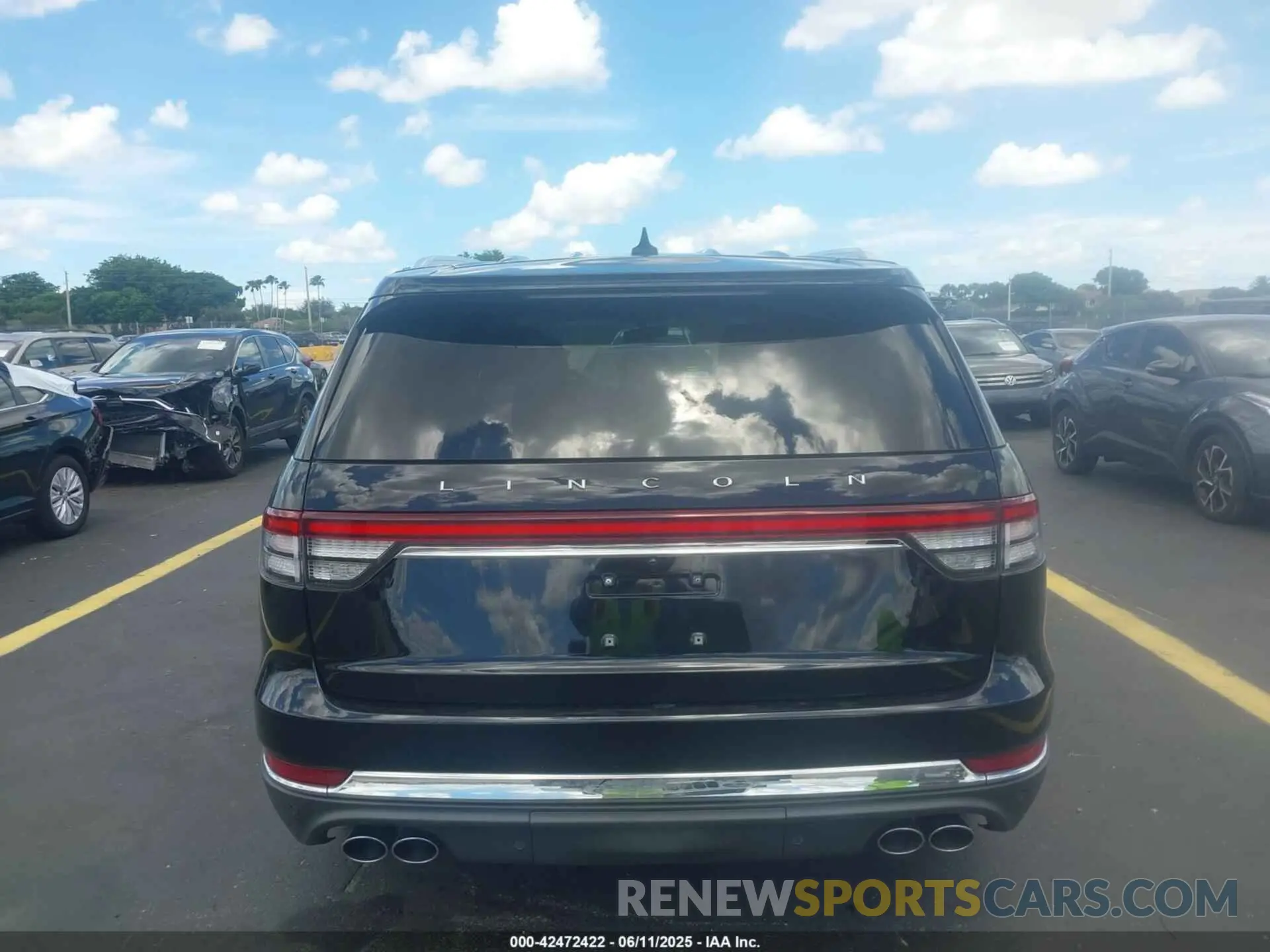 16 Photograph of a damaged car 5LM5J7WC0MGL12385 LINCOLN AVIATOR 2021
