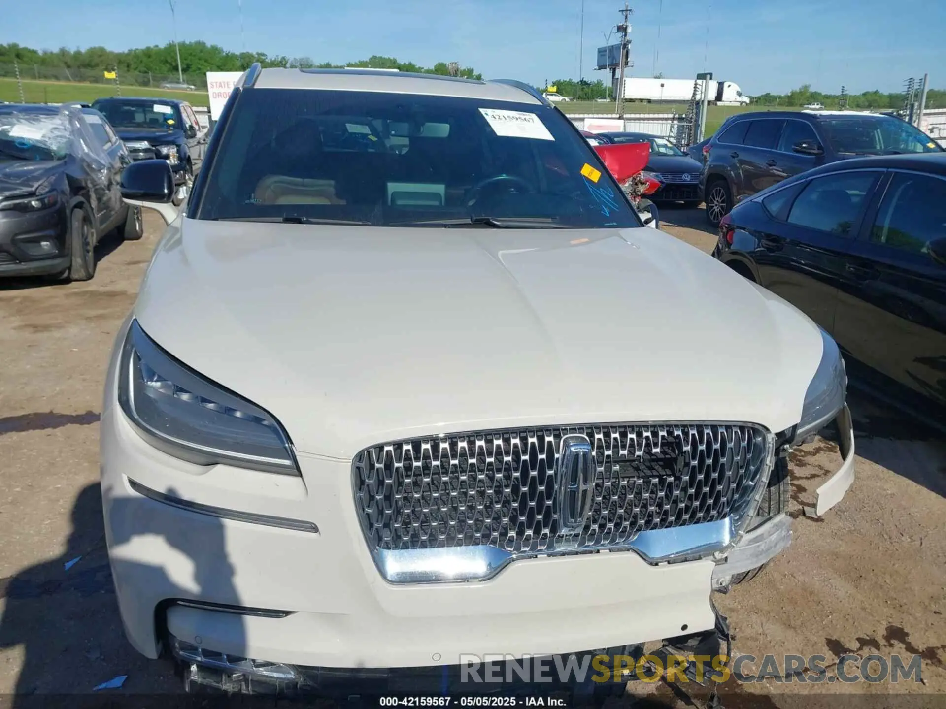 12 Photograph of a damaged car 5LM5J7WC6MGL12195 LINCOLN AVIATOR 2021