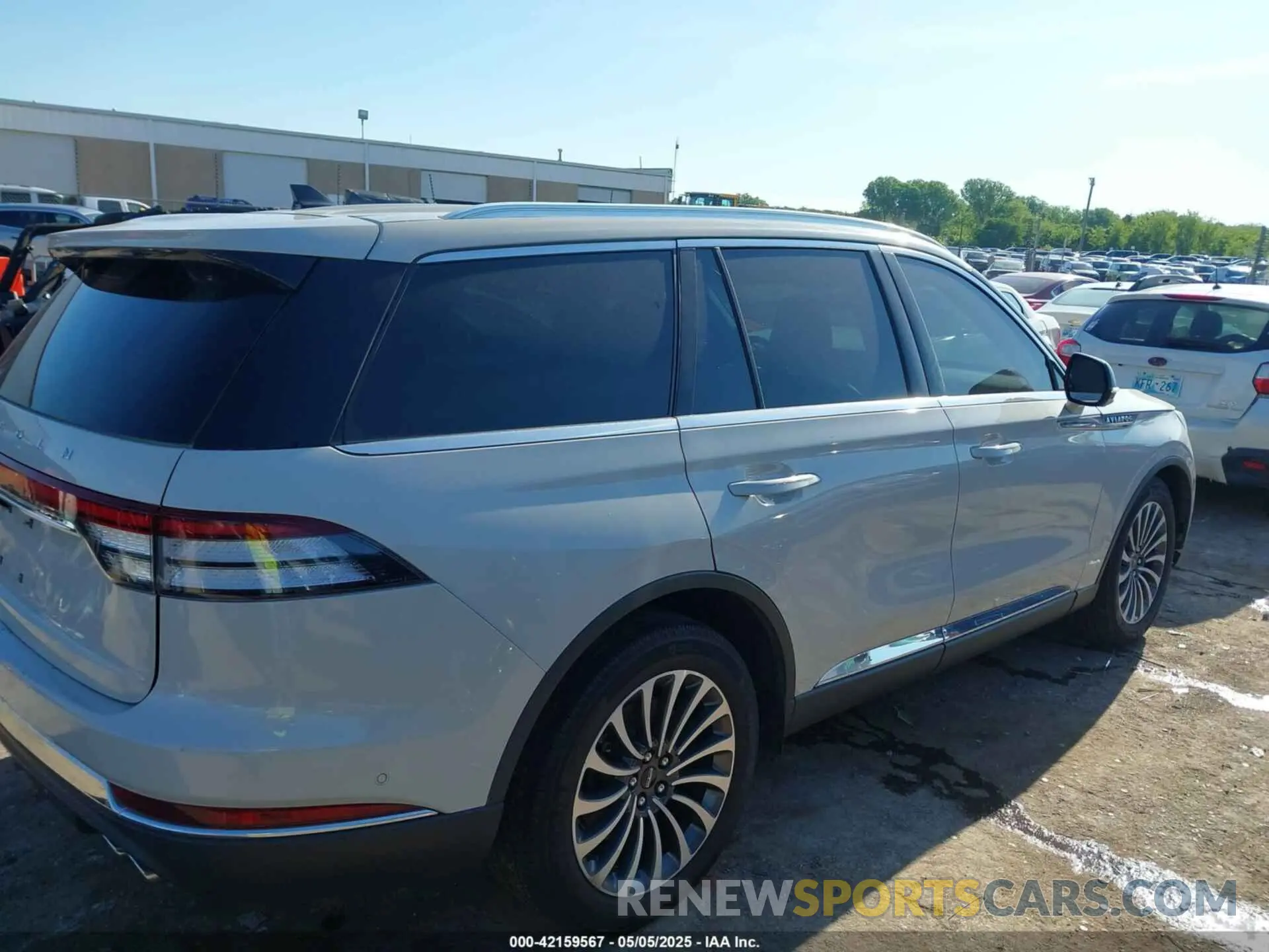 13 Photograph of a damaged car 5LM5J7WC6MGL12195 LINCOLN AVIATOR 2021