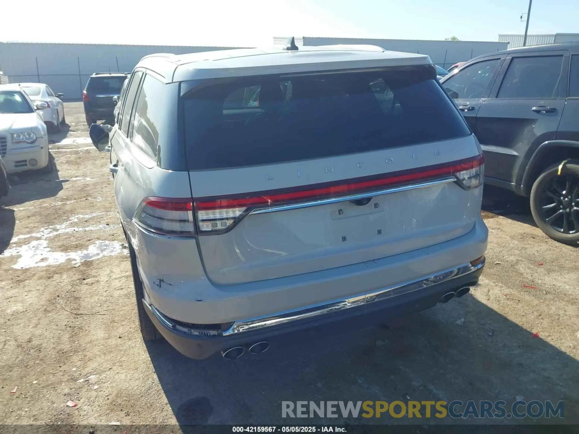 16 Photograph of a damaged car 5LM5J7WC6MGL12195 LINCOLN AVIATOR 2021