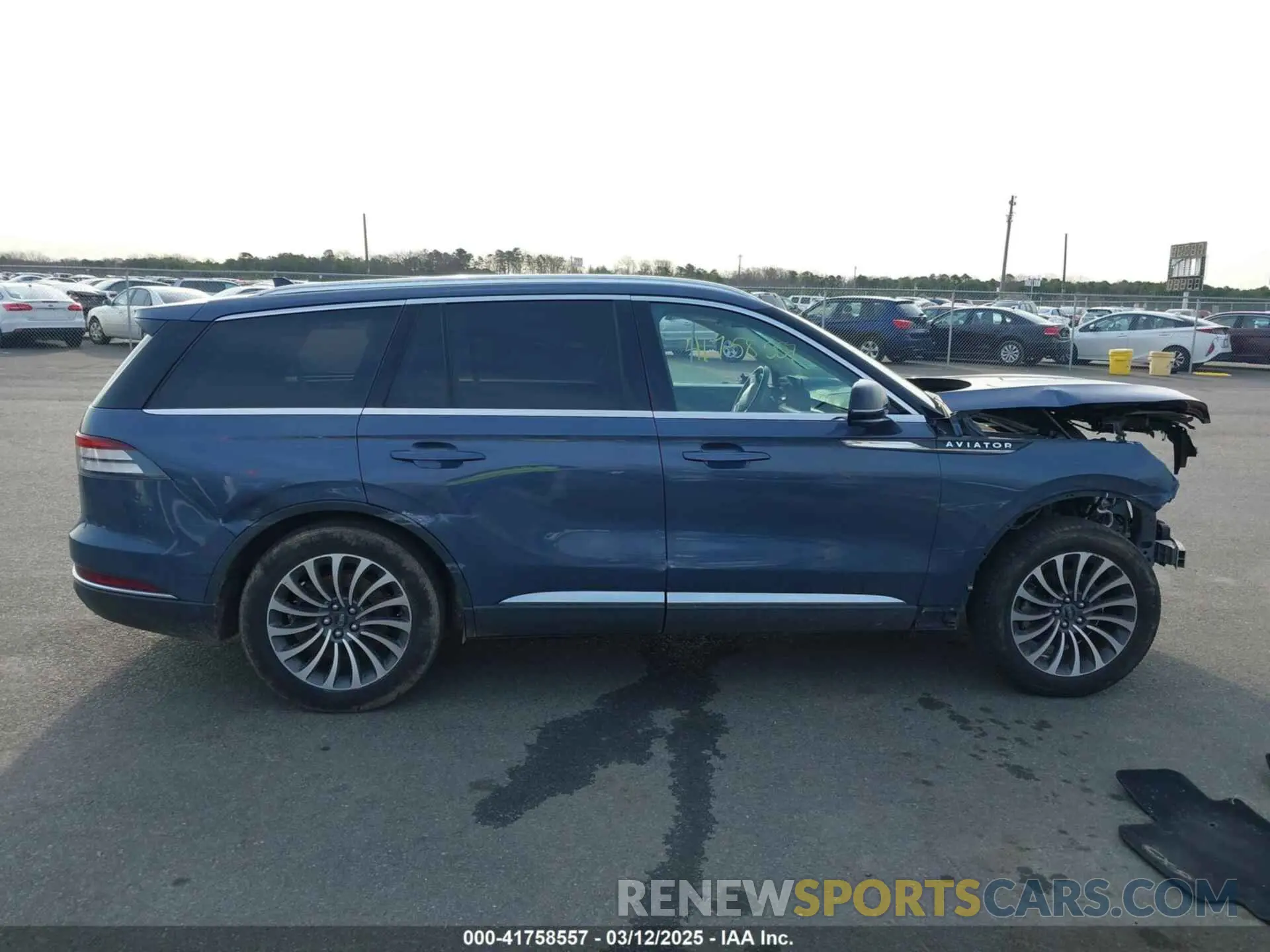 13 Photograph of a damaged car 5LM5J7XC1MGL09932 LINCOLN AVIATOR 2021