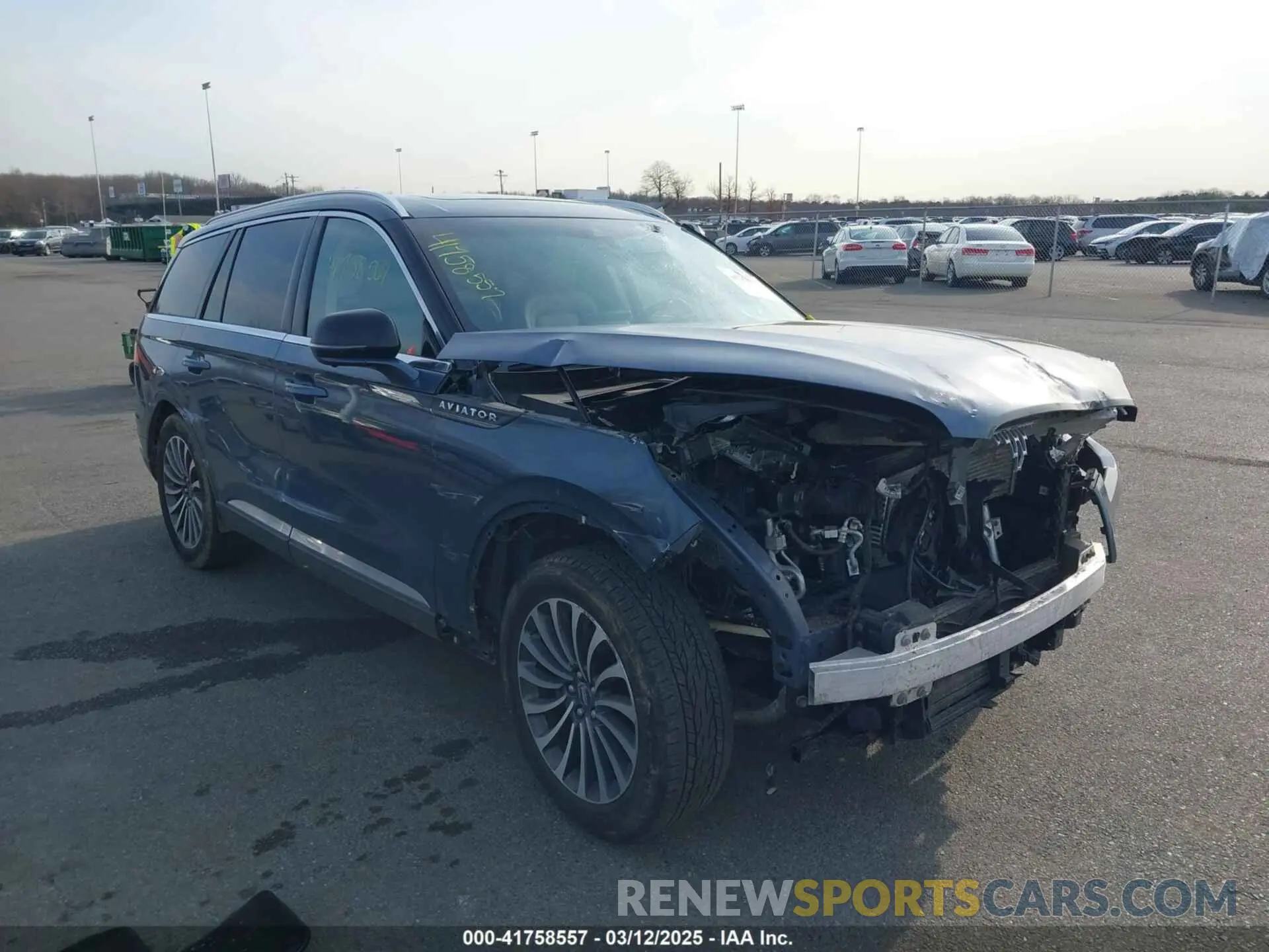 17 Photograph of a damaged car 5LM5J7XC1MGL09932 LINCOLN AVIATOR 2021