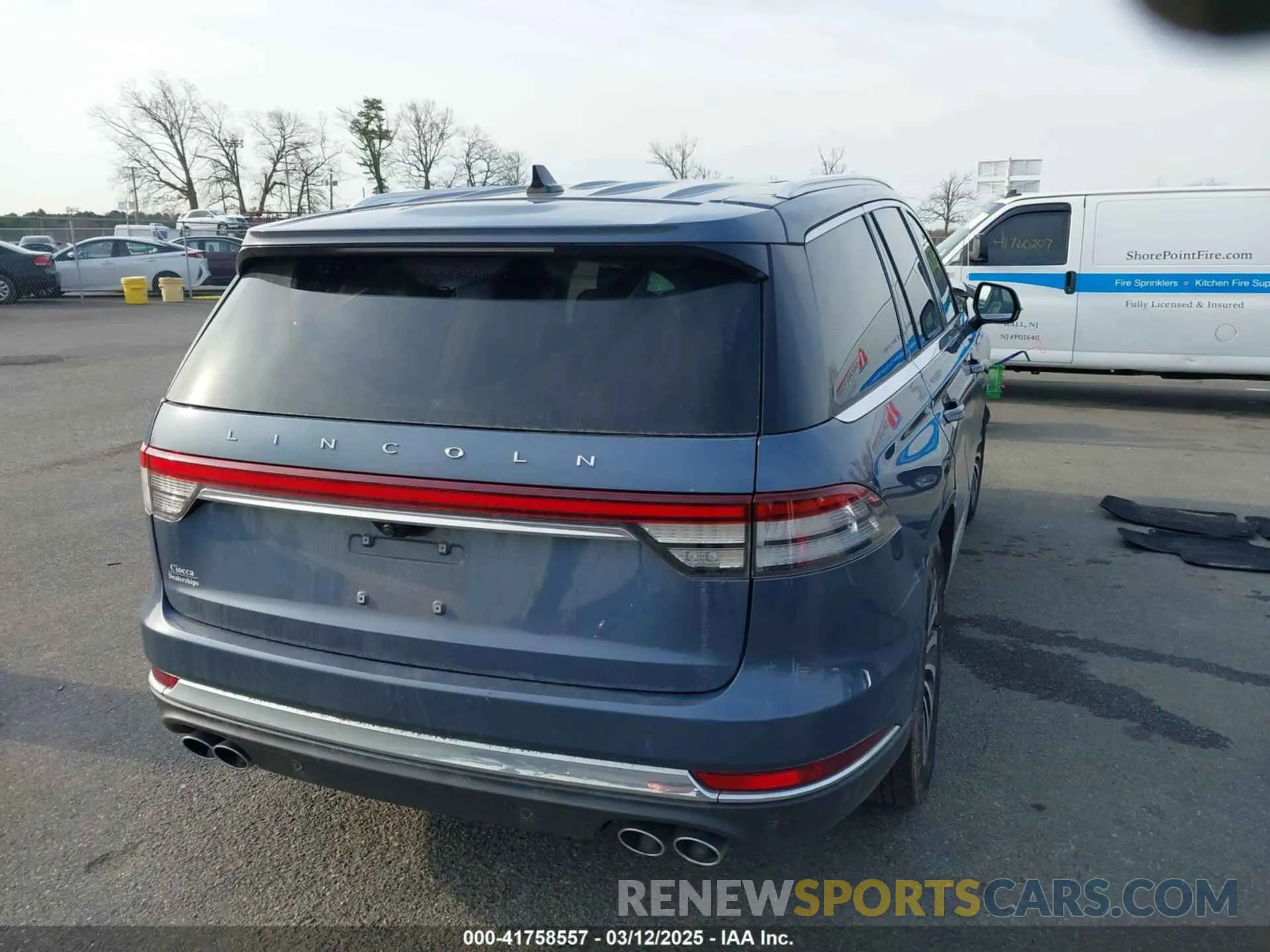 4 Photograph of a damaged car 5LM5J7XC1MGL09932 LINCOLN AVIATOR 2021