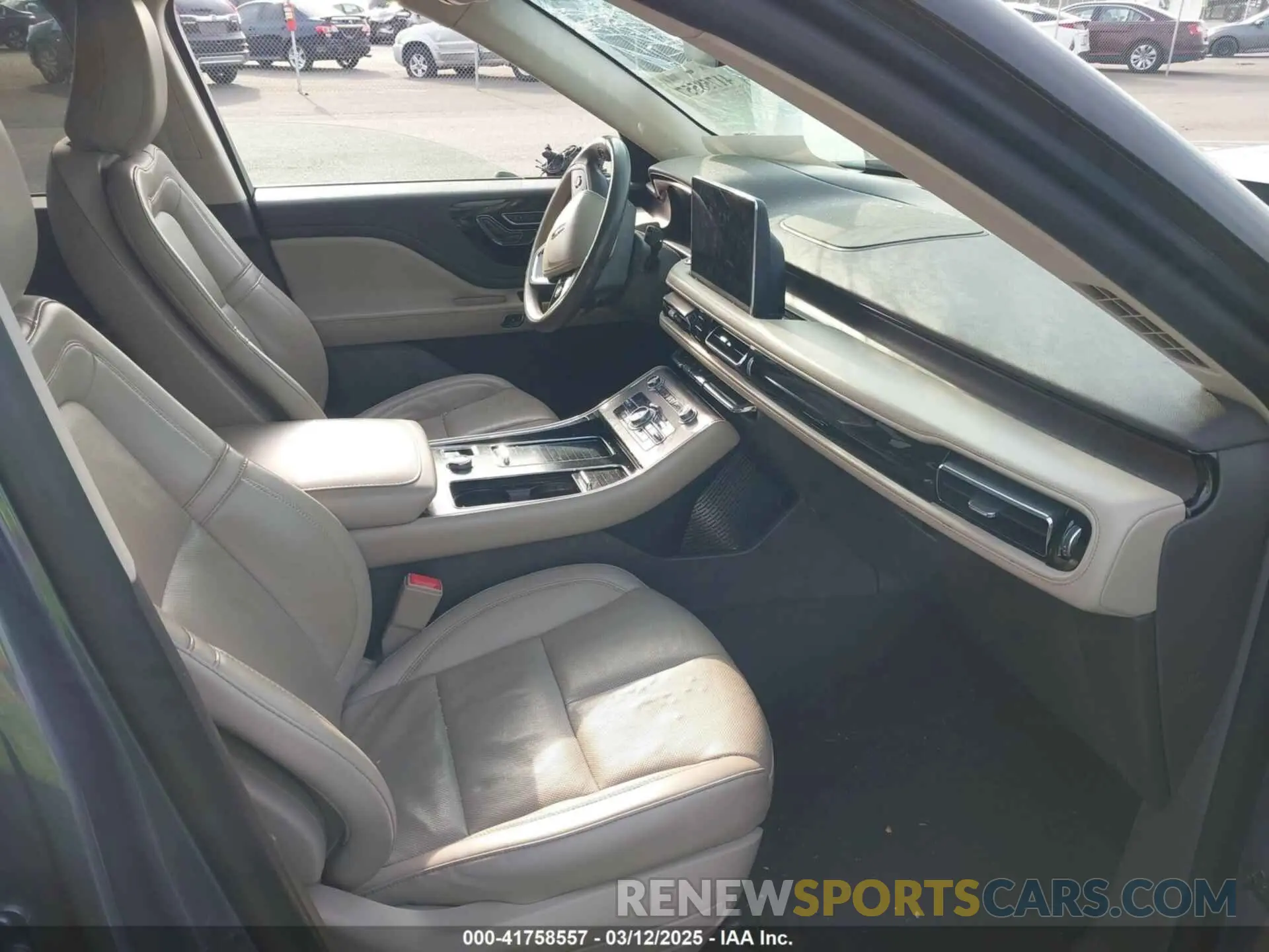 5 Photograph of a damaged car 5LM5J7XC1MGL09932 LINCOLN AVIATOR 2021