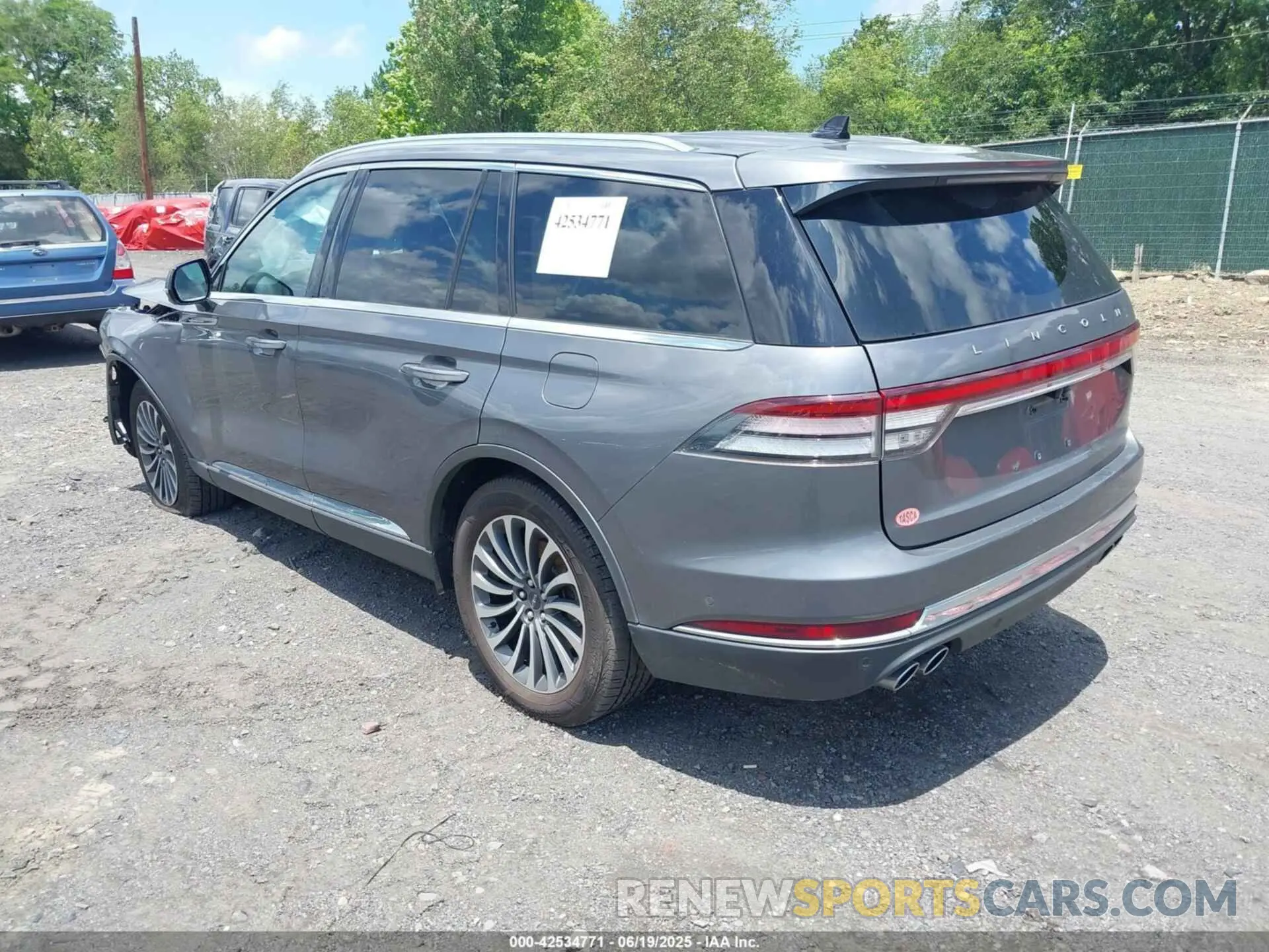 3 Photograph of a damaged car 5LM5J7XC3MGL06451 LINCOLN AVIATOR 2021