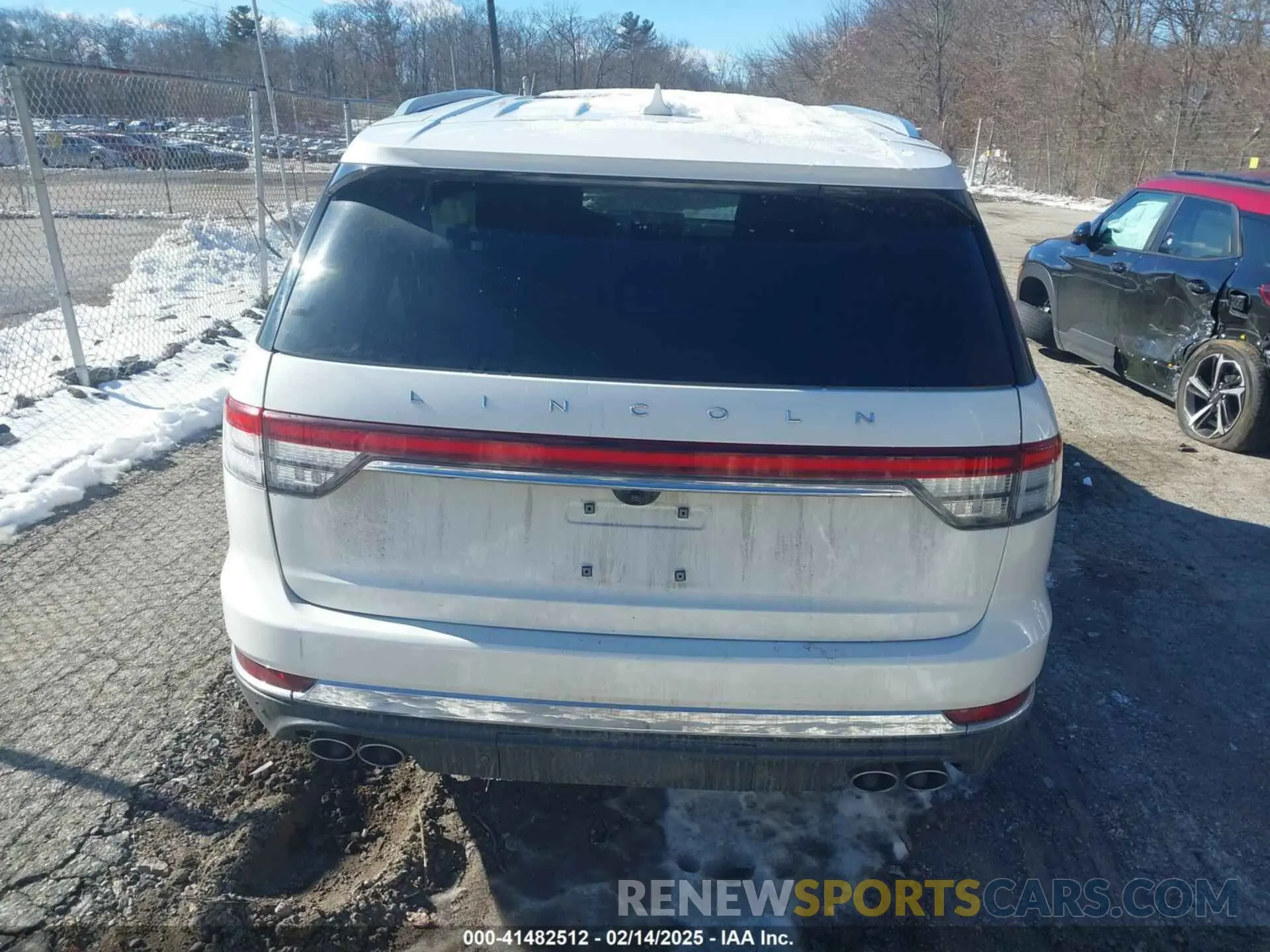 16 Photograph of a damaged car 5LM5J7XC3MGL08085 LINCOLN AVIATOR 2021