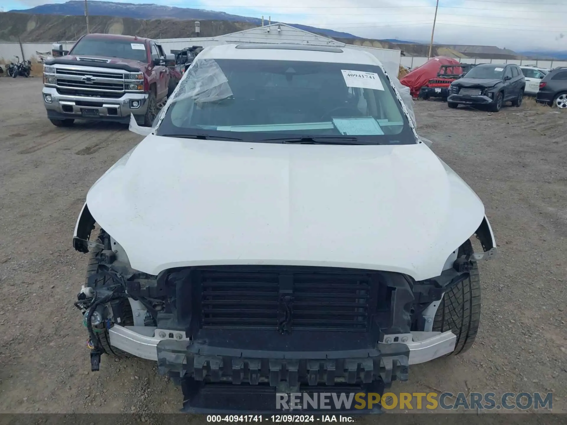 13 Photograph of a damaged car 5LM5J7XC4MGL08385 LINCOLN AVIATOR 2021