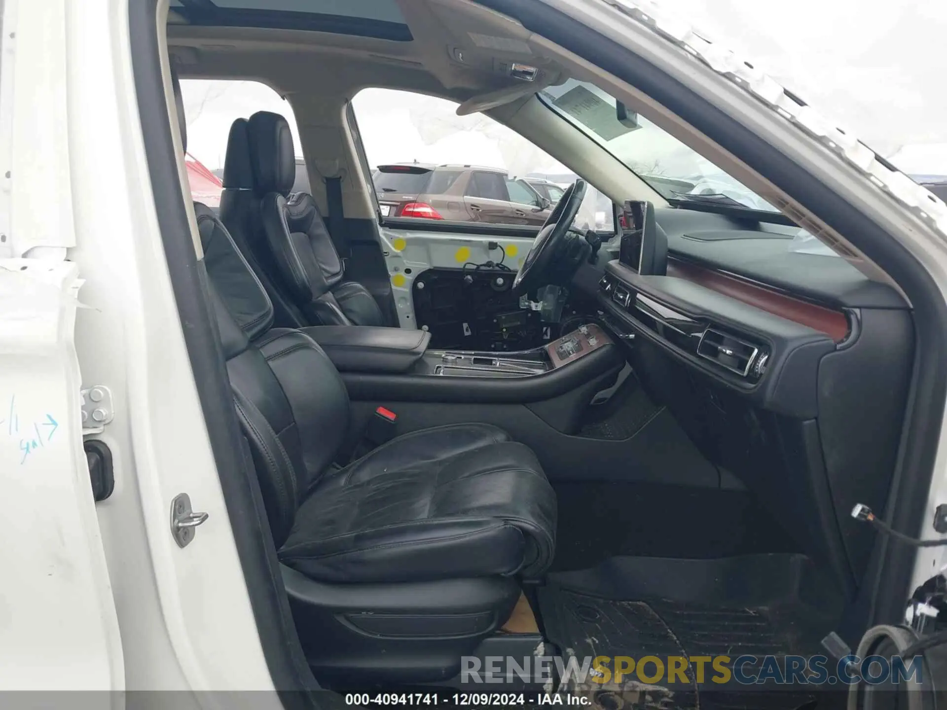 5 Photograph of a damaged car 5LM5J7XC4MGL08385 LINCOLN AVIATOR 2021