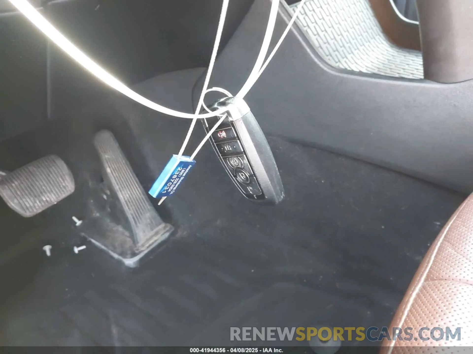 11 Photograph of a damaged car 5LM5J7XC5MGL02577 LINCOLN AVIATOR 2021