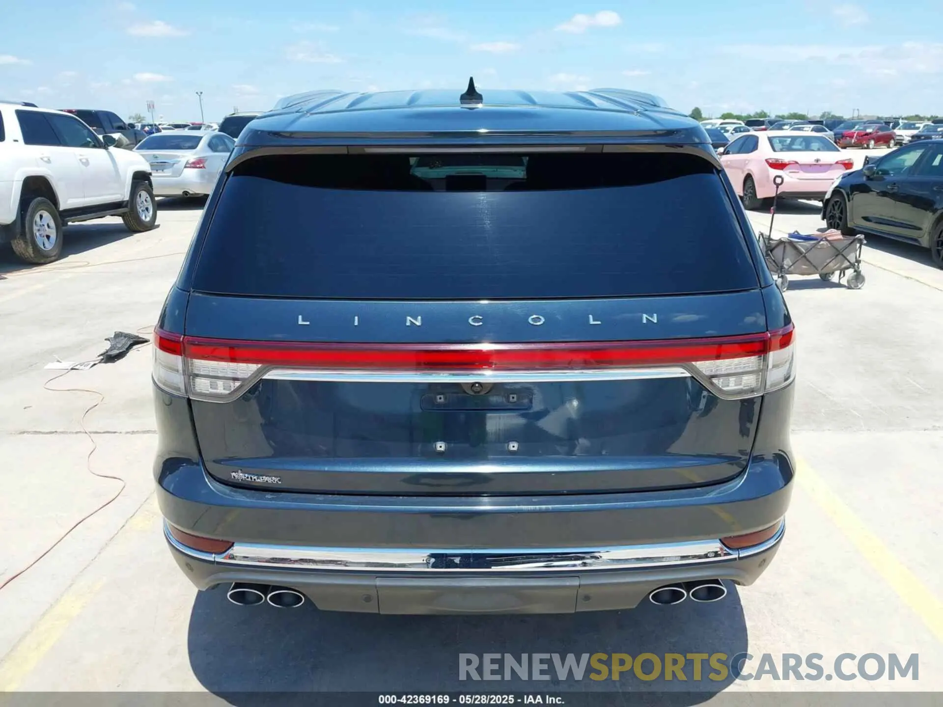 16 Photograph of a damaged car 5LM5J7XC6MGL09277 LINCOLN AVIATOR 2021