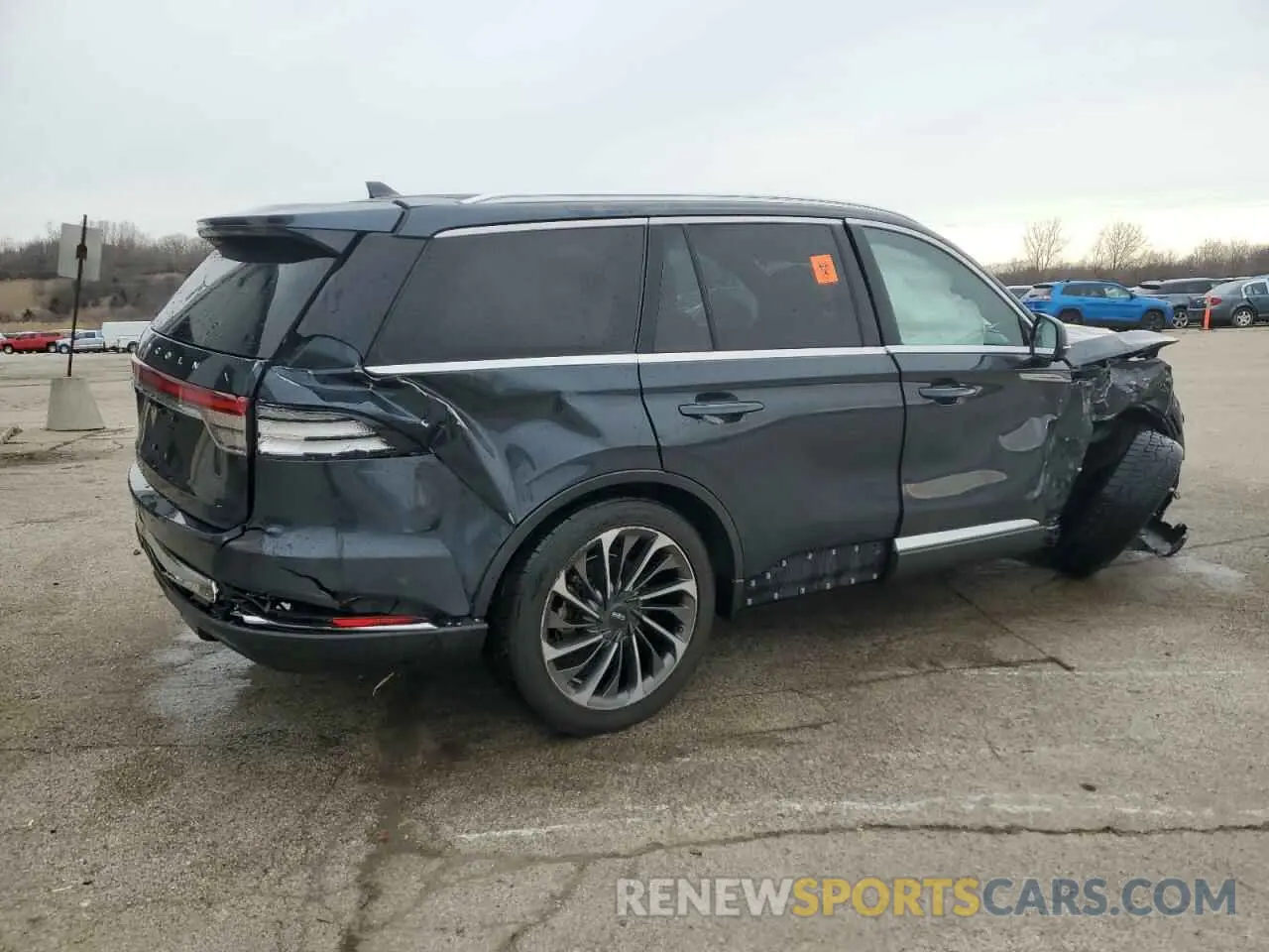 3 Photograph of a damaged car 5LM5J7XC7MGL03648 LINCOLN AVIATOR 2021