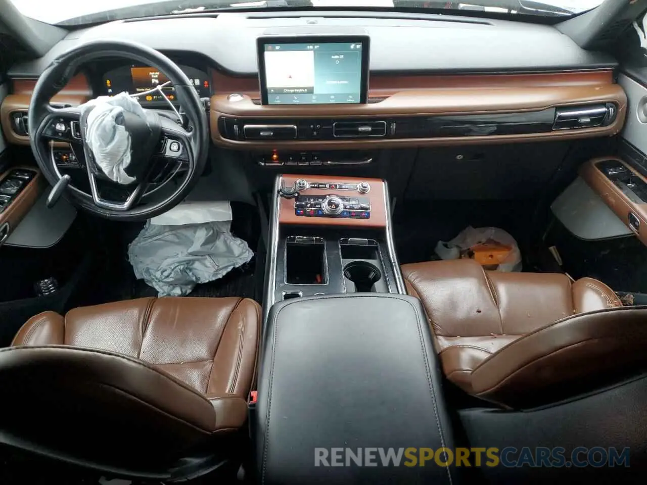8 Photograph of a damaged car 5LM5J7XC7MGL03648 LINCOLN AVIATOR 2021