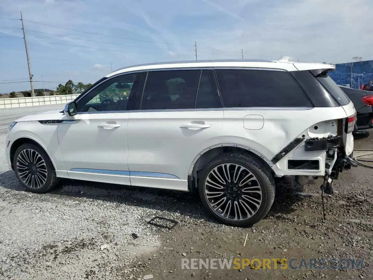 2 Photograph of a damaged car 5LM5J9XC8MGL15562 LINCOLN AVIATOR 2021