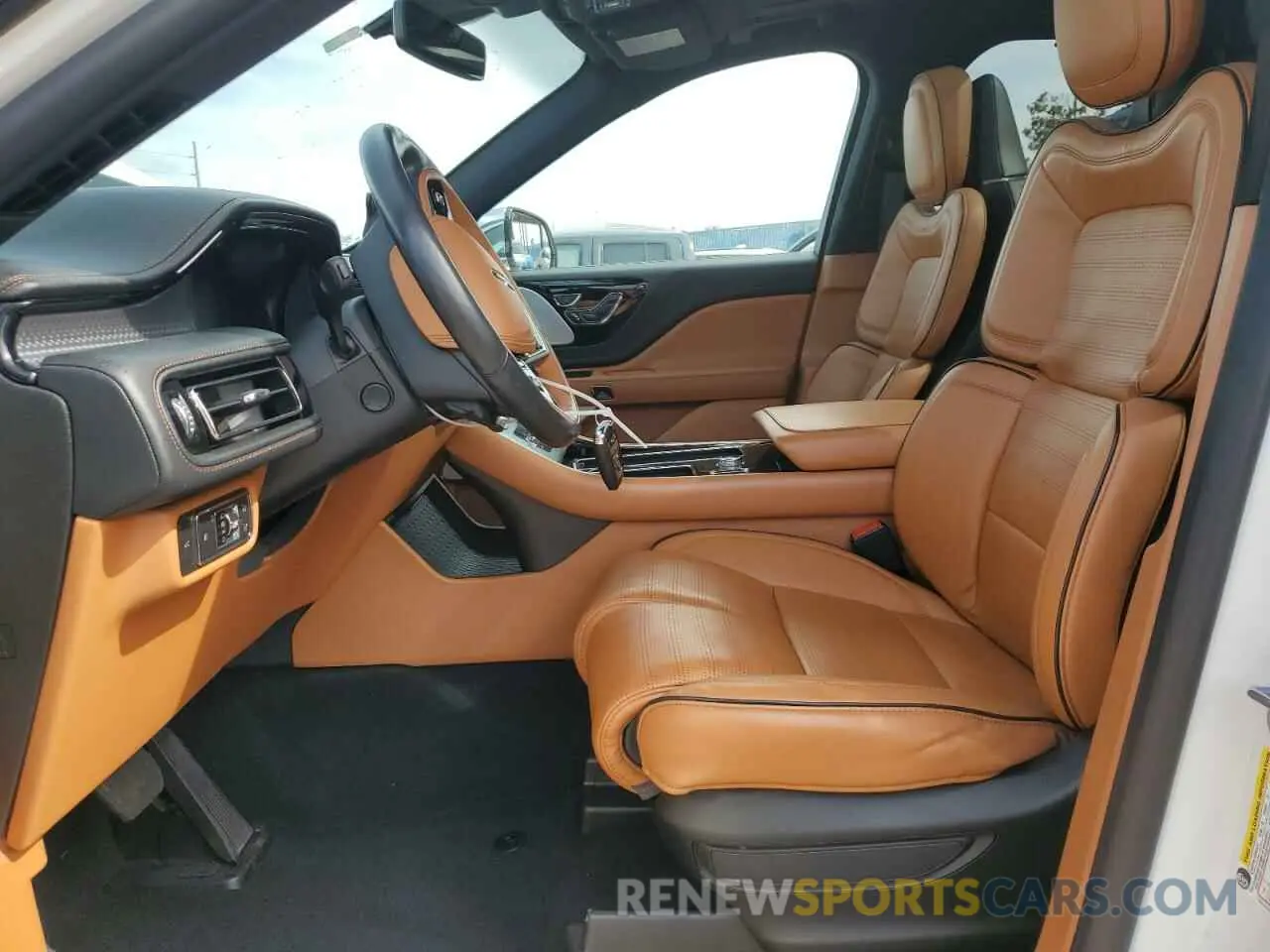 7 Photograph of a damaged car 5LM5J9XC8MGL15562 LINCOLN AVIATOR 2021