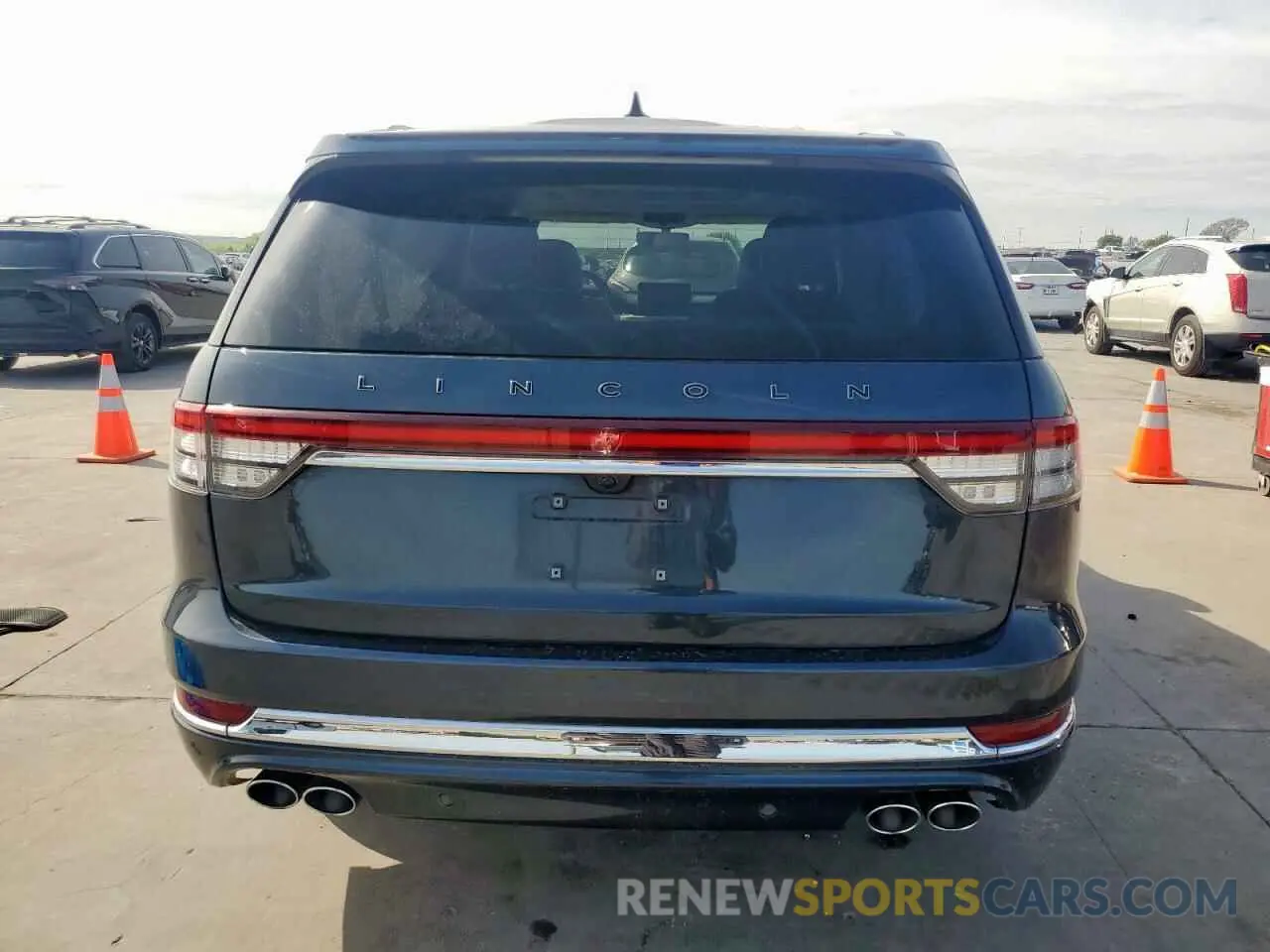 6 Photograph of a damaged car 5LMYJ9YY8MNL02233 LINCOLN AVIATOR 2021
