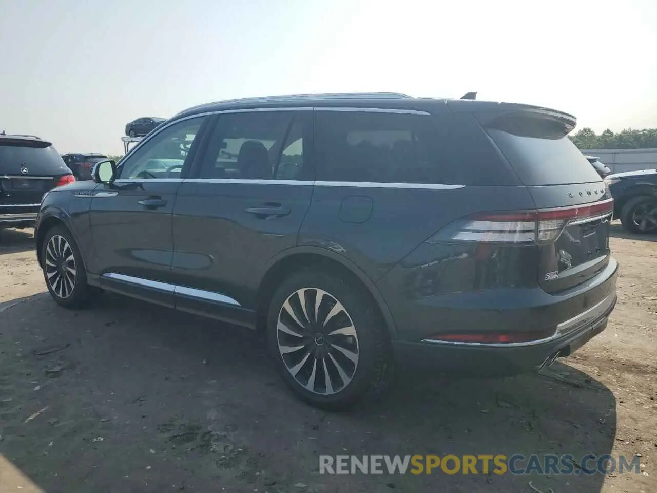 2 Photograph of a damaged car 5LMYJ9YY9MNL01169 LINCOLN AVIATOR 2021