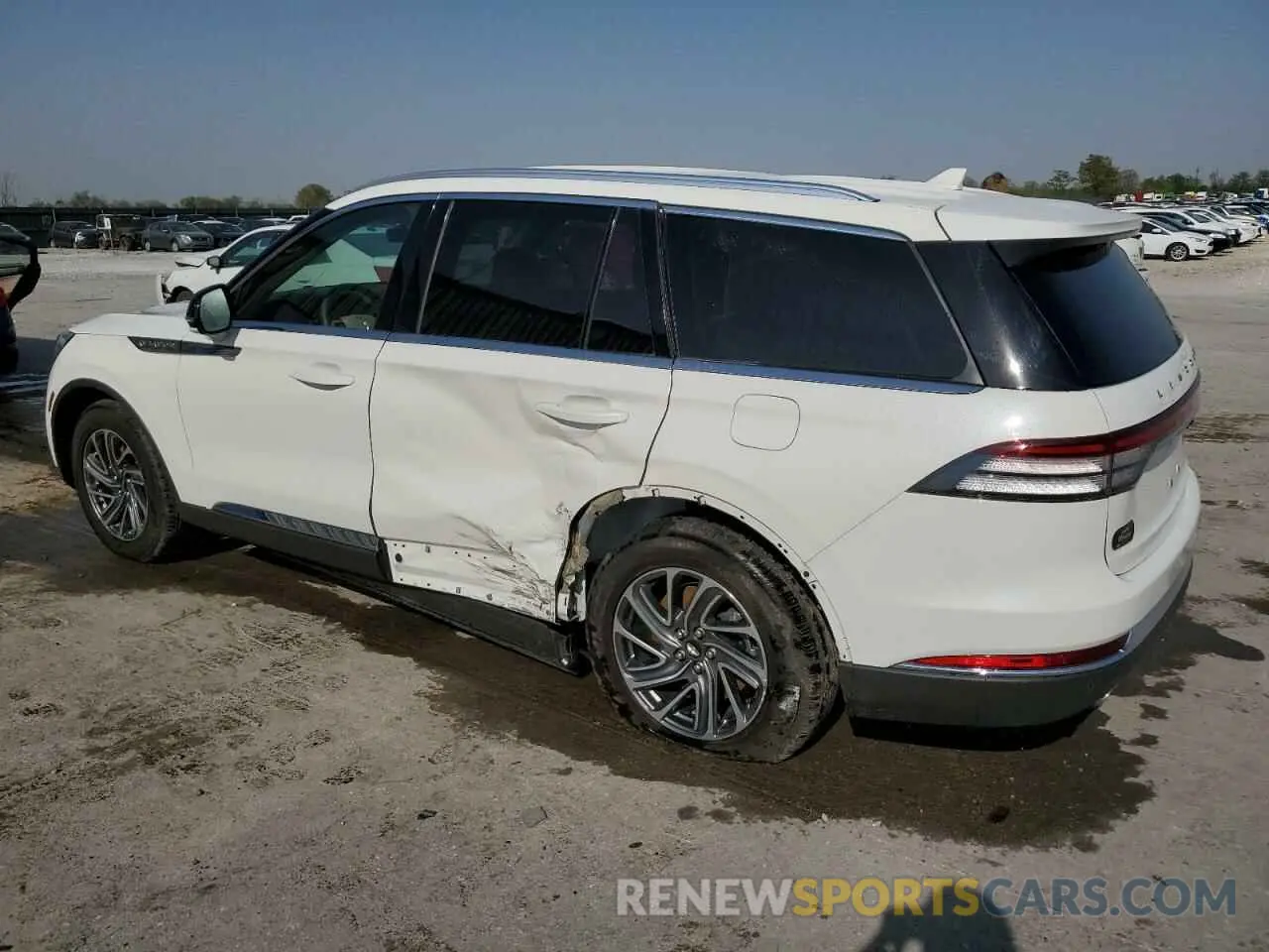 2 Photograph of a damaged car 5LM5J6WC4NGL09128 LINCOLN AVIATOR 2022