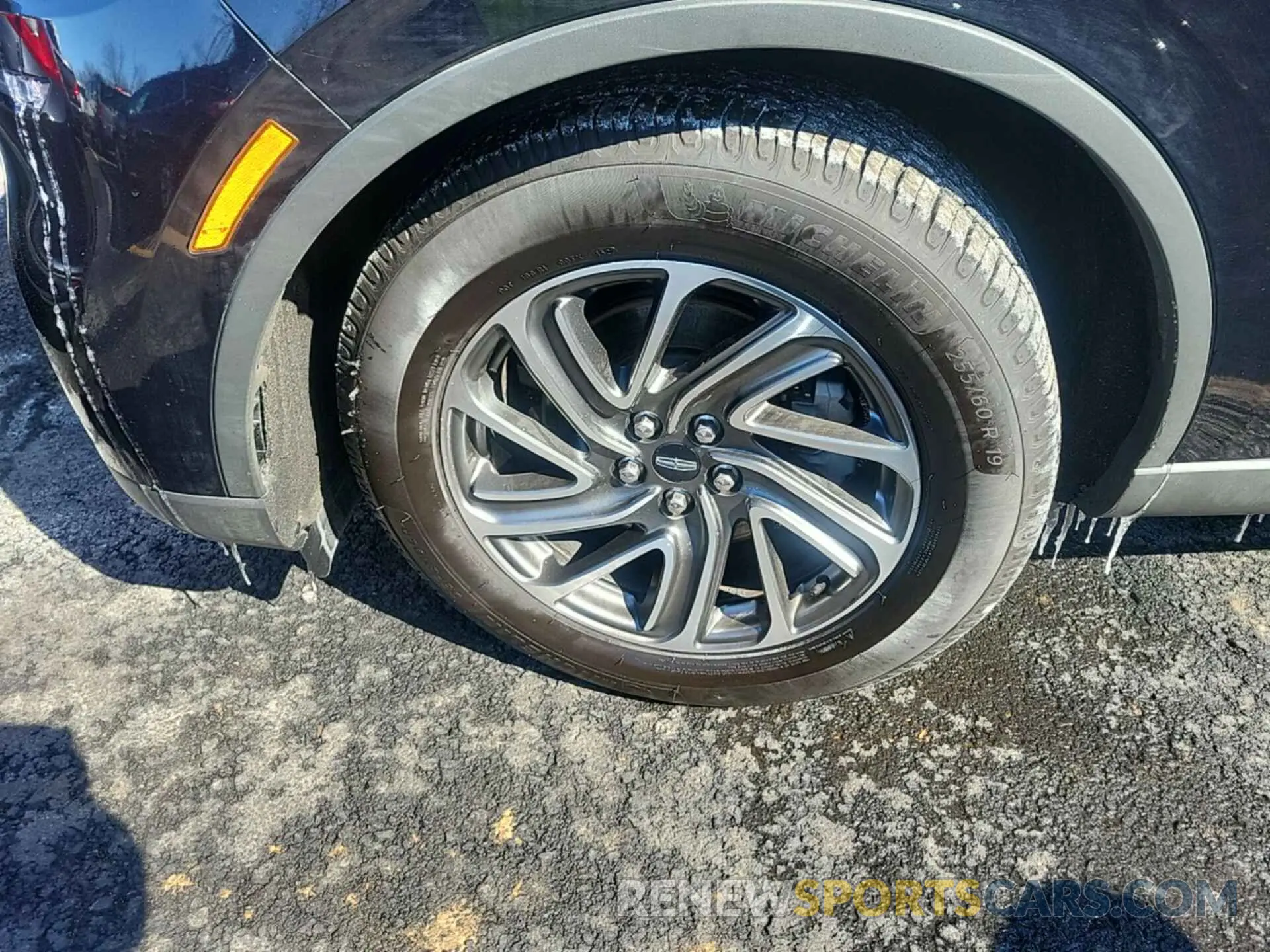 17 Photograph of a damaged car 5LM5J6WC8NGL02067 LINCOLN AVIATOR 2022