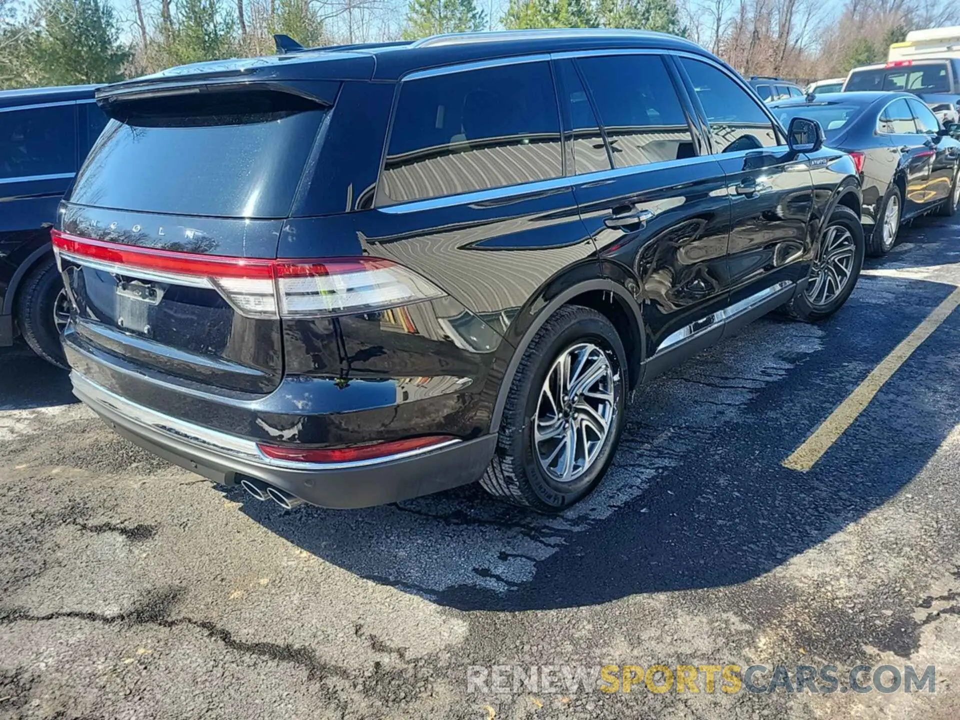 20 Photograph of a damaged car 5LM5J6WC8NGL02067 LINCOLN AVIATOR 2022
