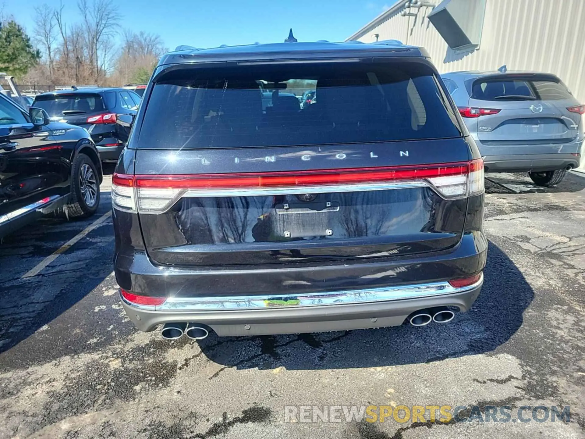 7 Photograph of a damaged car 5LM5J6WC8NGL02067 LINCOLN AVIATOR 2022