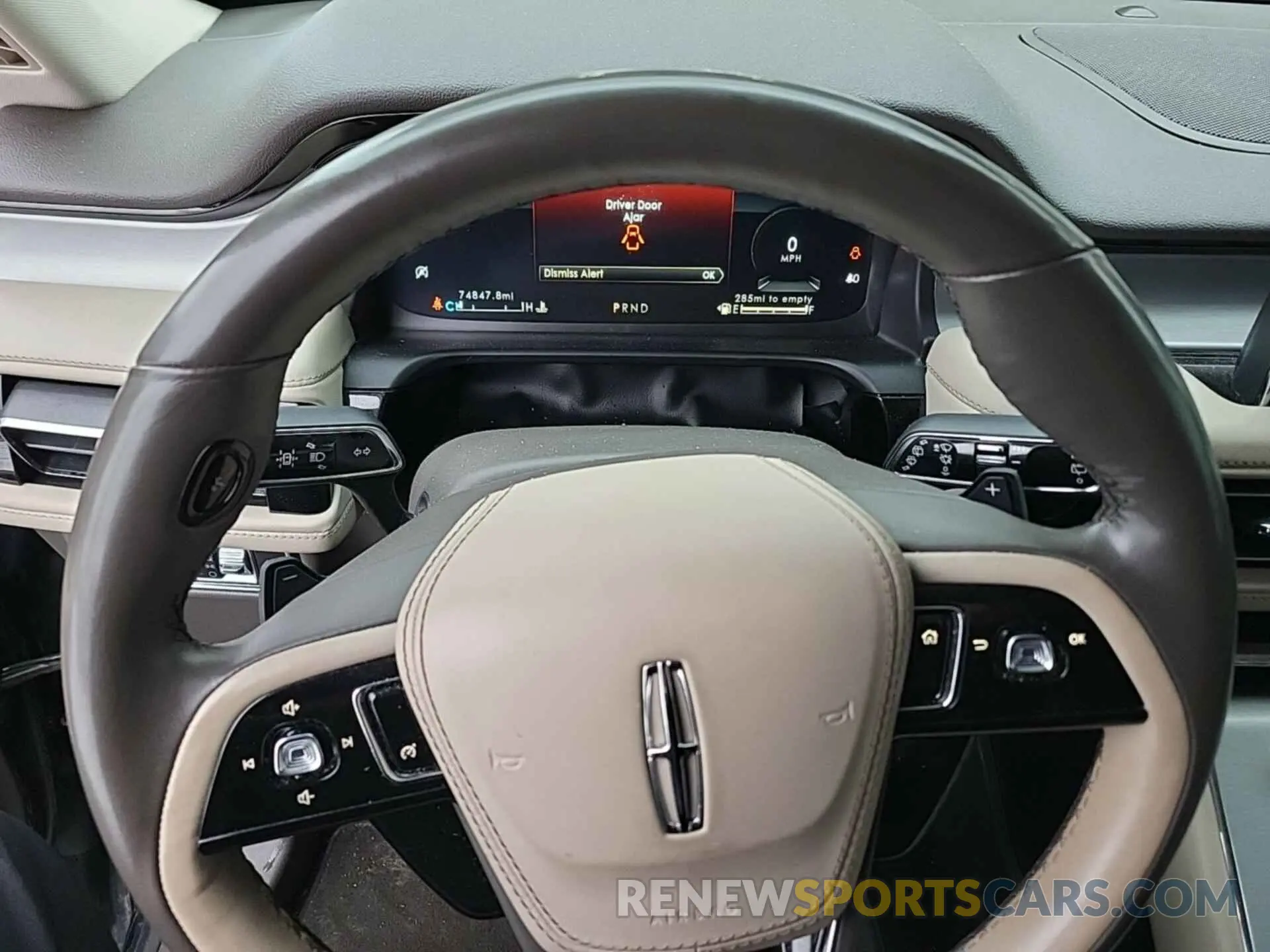 9 Photograph of a damaged car 5LM5J6WC8NGL02067 LINCOLN AVIATOR 2022