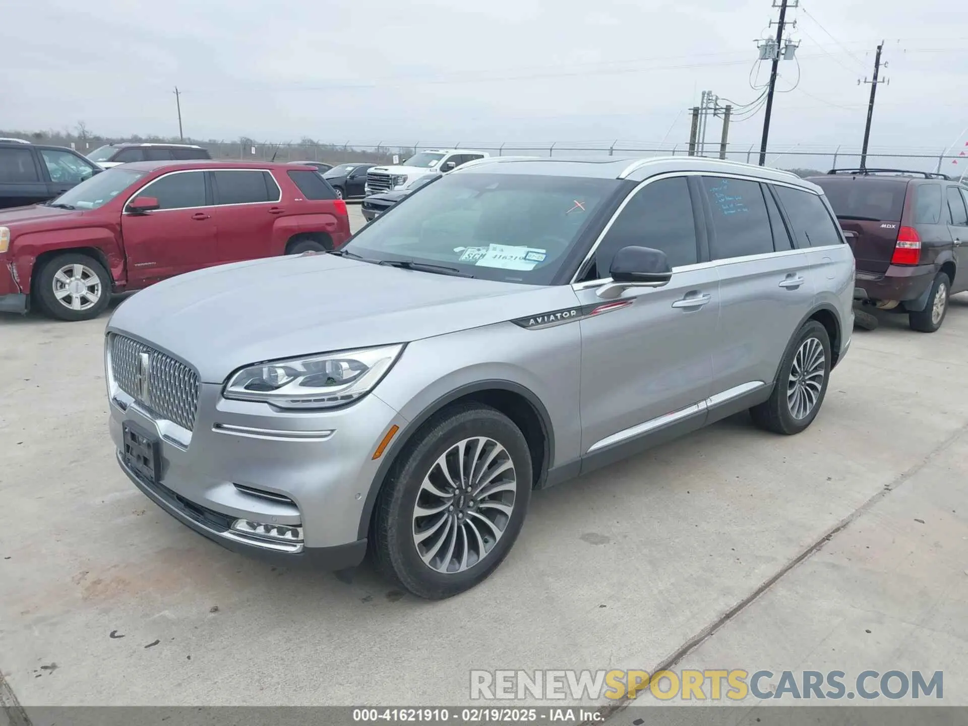 2 Photograph of a damaged car 5LM5J7WC3NGL22118 LINCOLN AVIATOR 2022