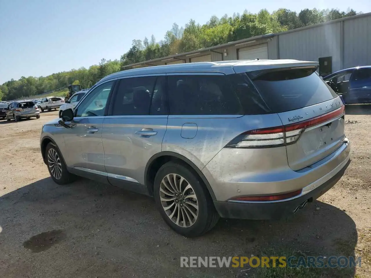 2 Photograph of a damaged car 5LM5J7WC6NGL11243 LINCOLN AVIATOR 2022