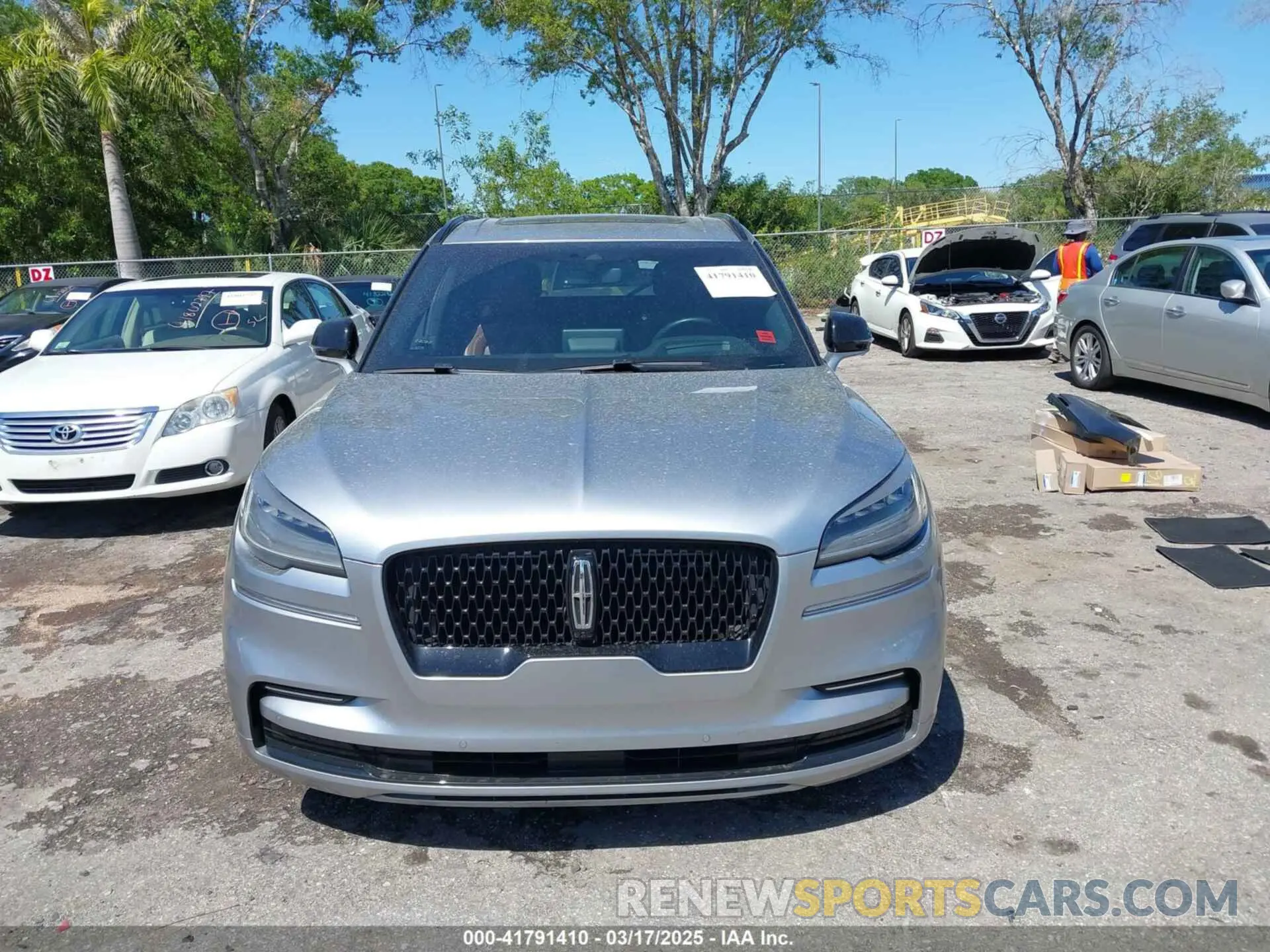 13 Photograph of a damaged car 5LM5J7WC8NGL12197 LINCOLN AVIATOR 2022