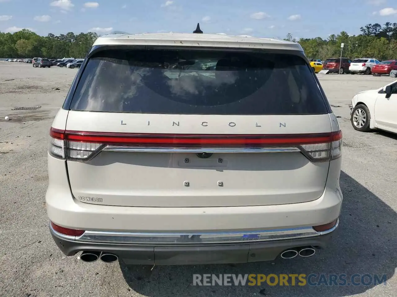 6 Photograph of a damaged car 5LM5J7WC8NGL20851 LINCOLN AVIATOR 2022