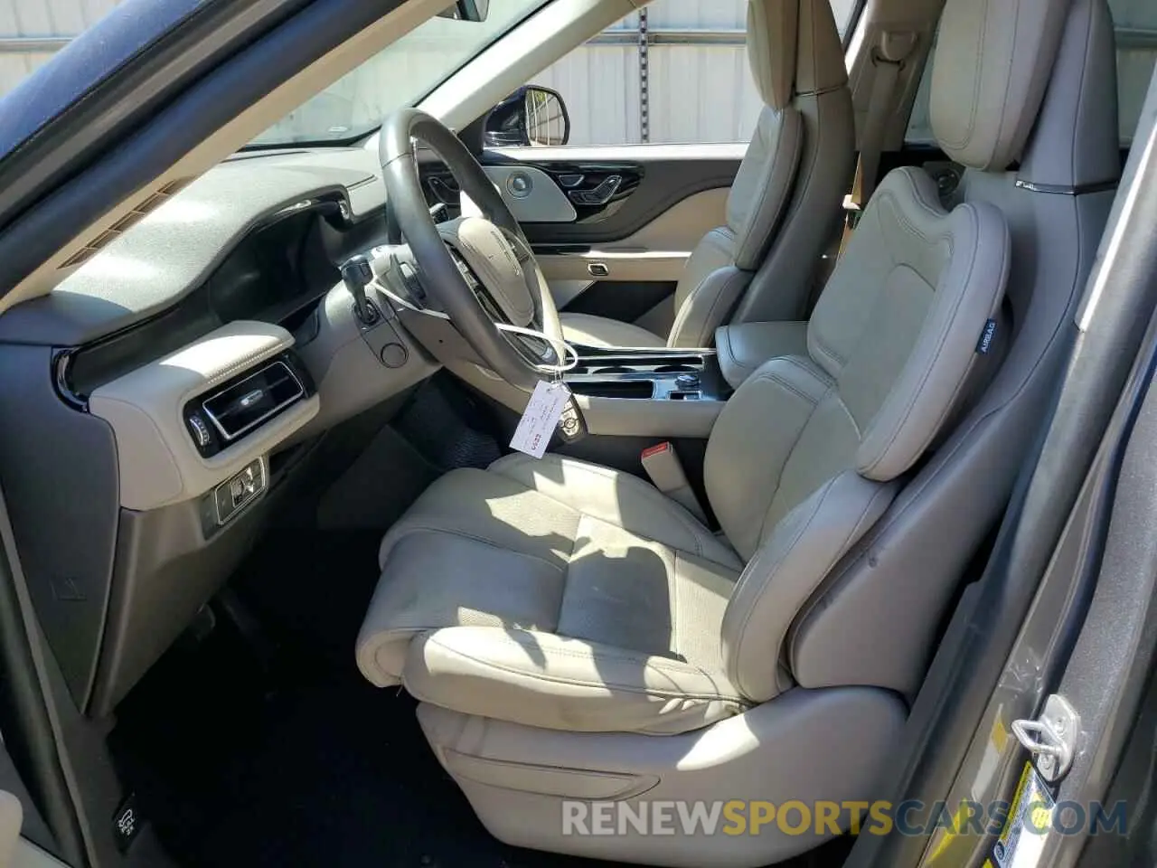 7 Photograph of a damaged car 5LM5J7XC0NGL16100 LINCOLN AVIATOR 2022