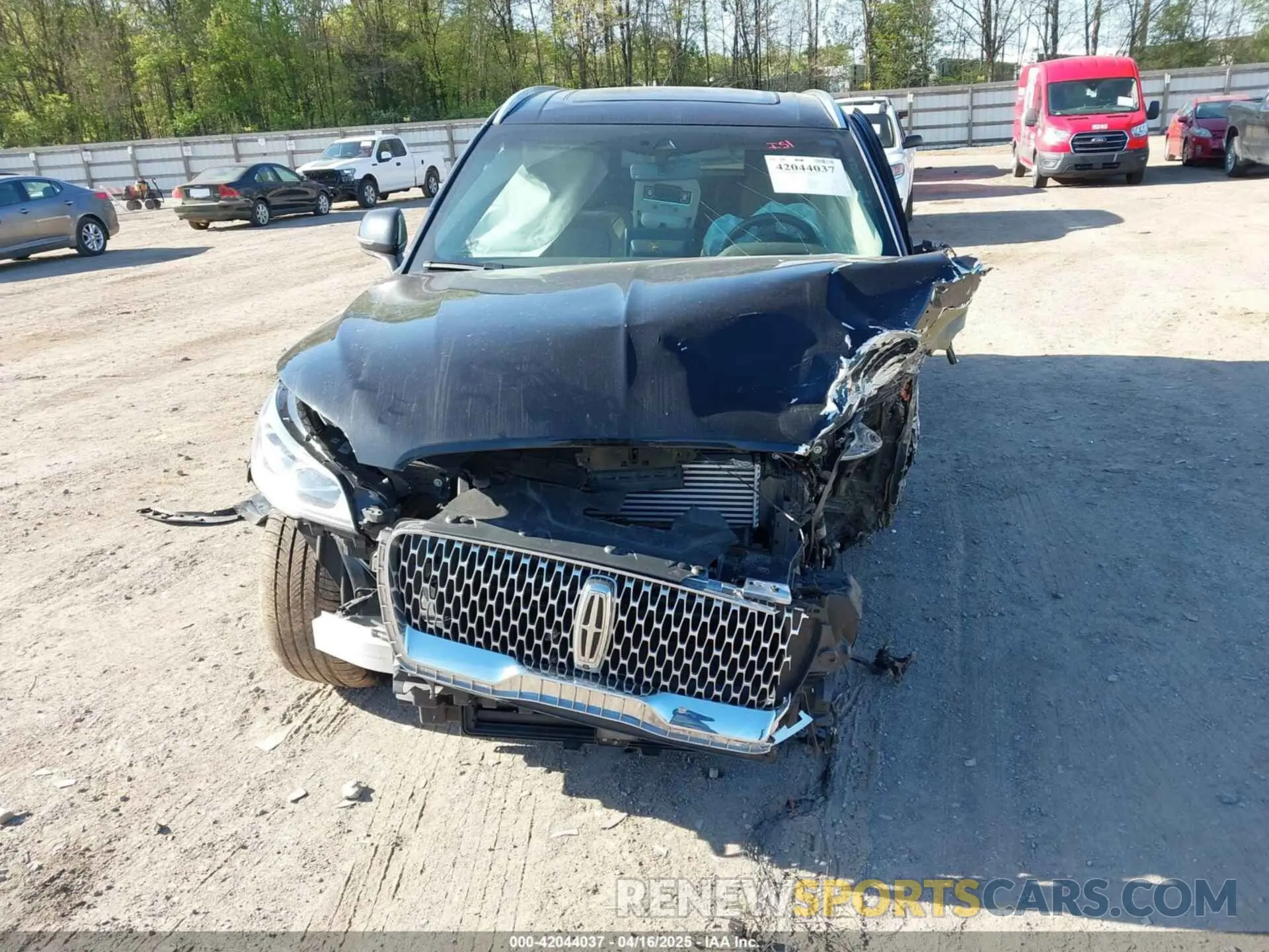 12 Photograph of a damaged car 5LM5J7XC1NGL08524 LINCOLN AVIATOR 2022