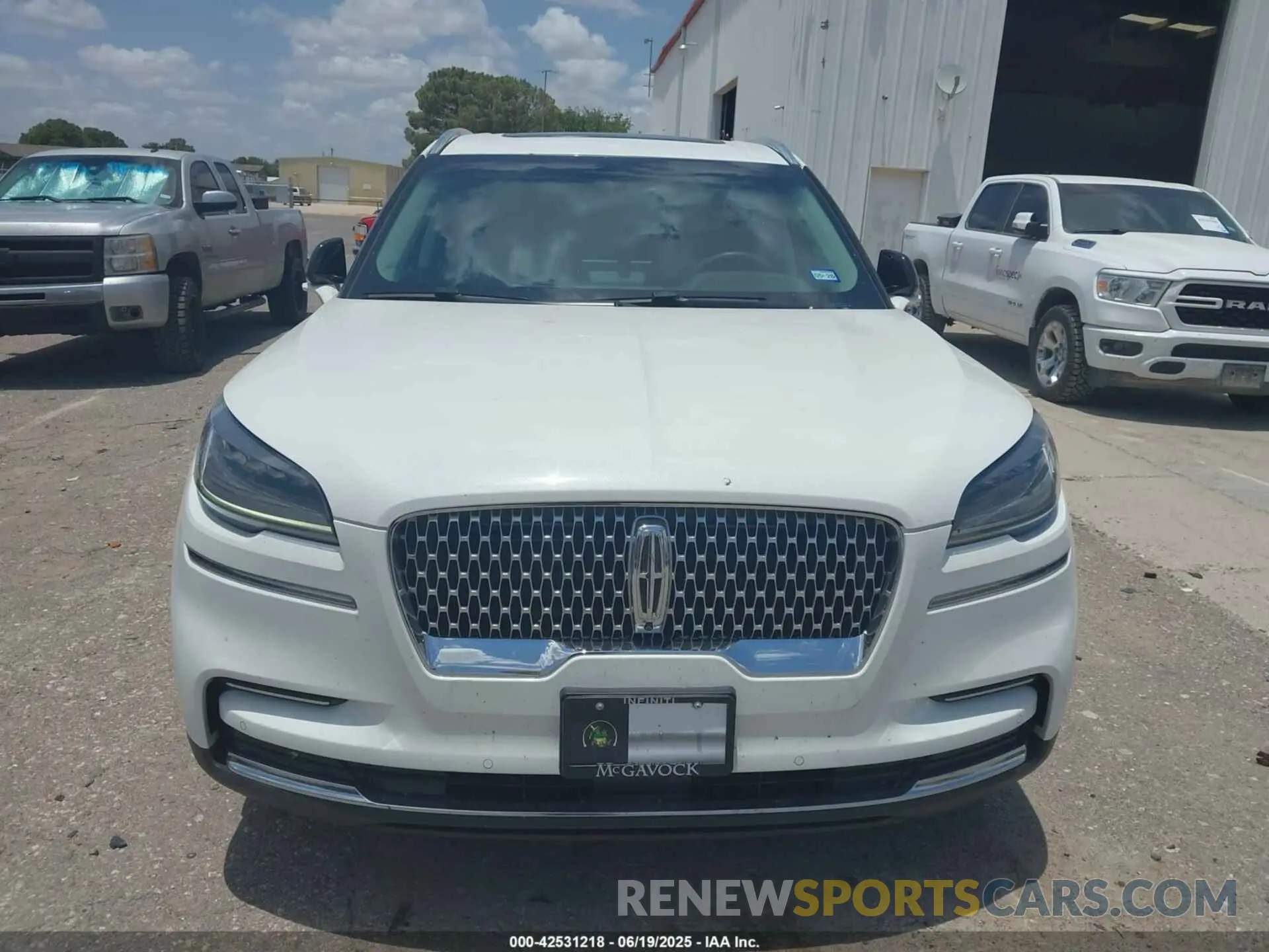 12 Photograph of a damaged car 5LM5J7XC3NGL08248 LINCOLN AVIATOR 2022