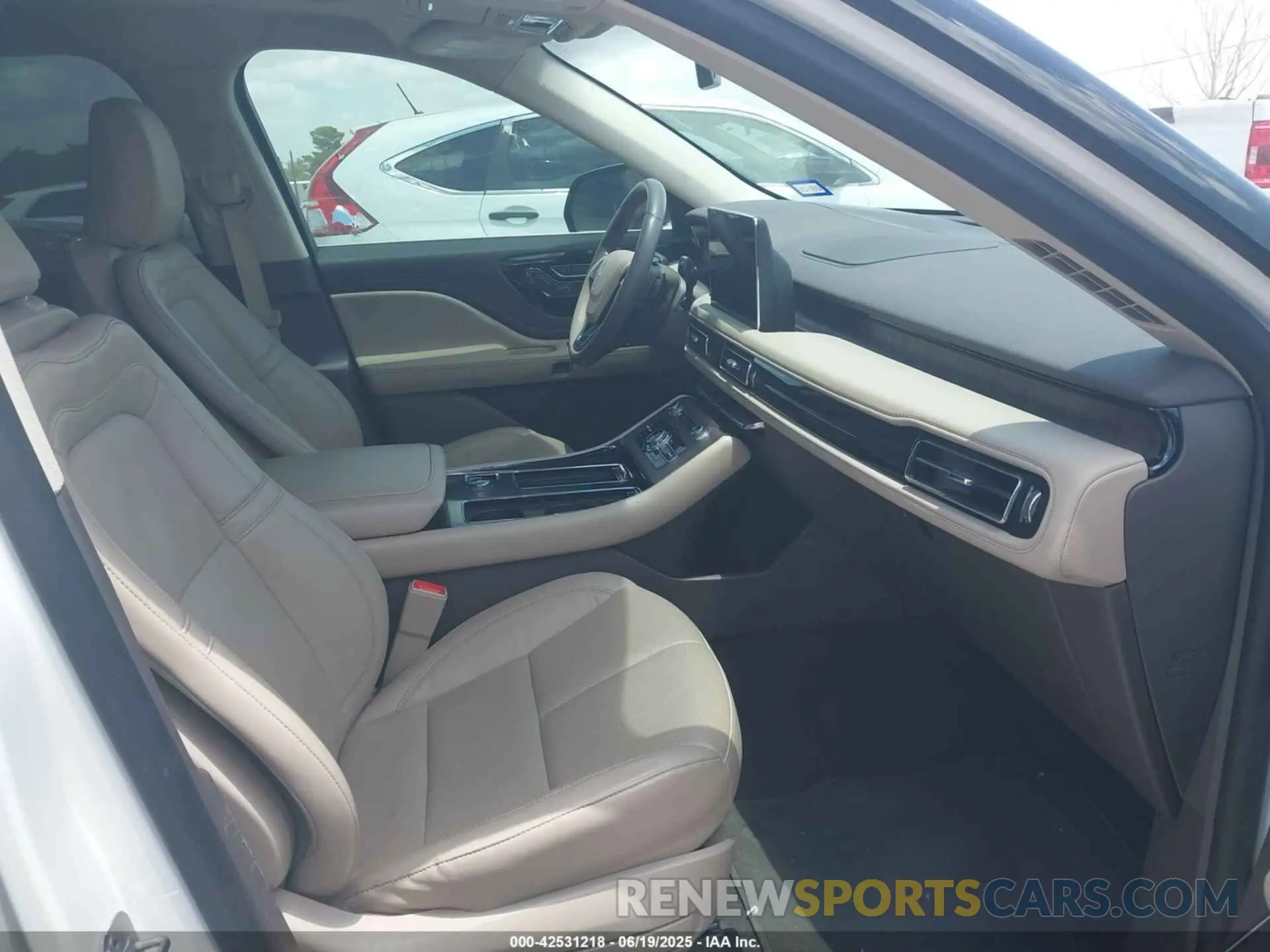 5 Photograph of a damaged car 5LM5J7XC3NGL08248 LINCOLN AVIATOR 2022