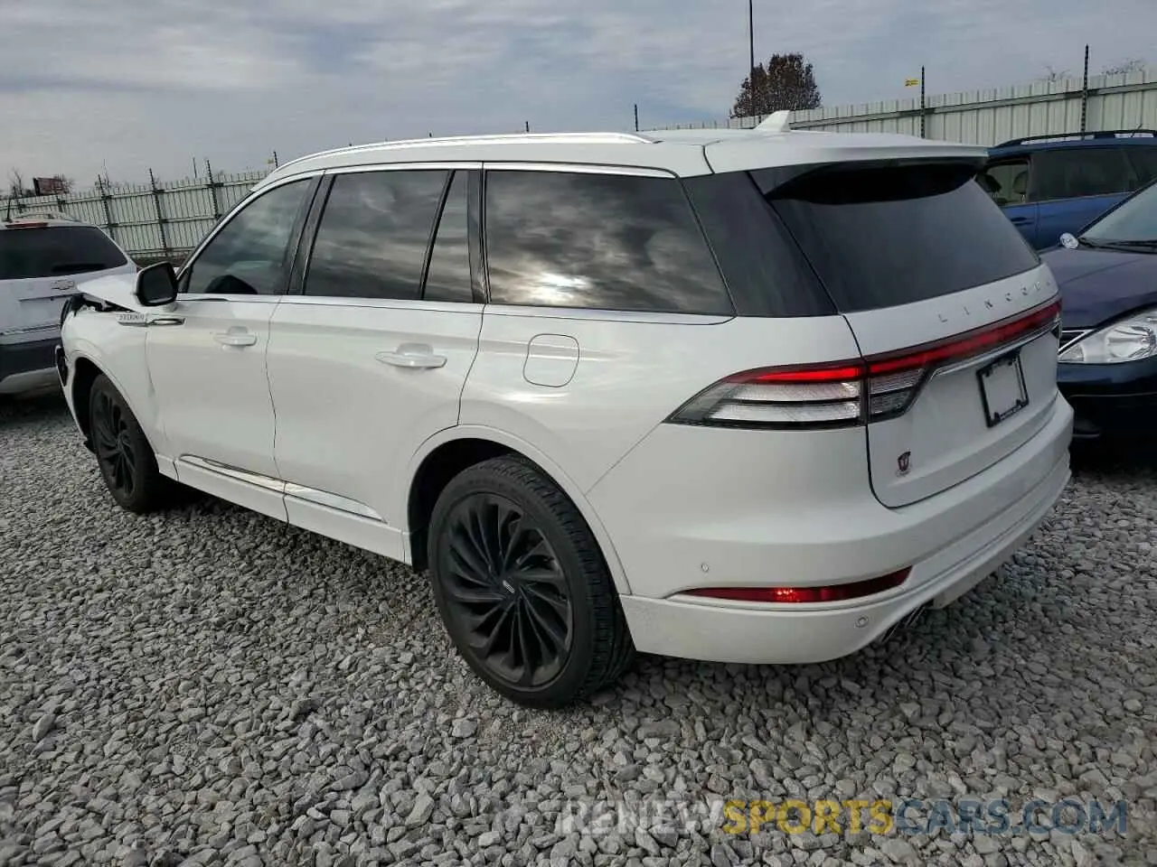 2 Photograph of a damaged car 5LM5J7XC4NGL02295 LINCOLN AVIATOR 2022