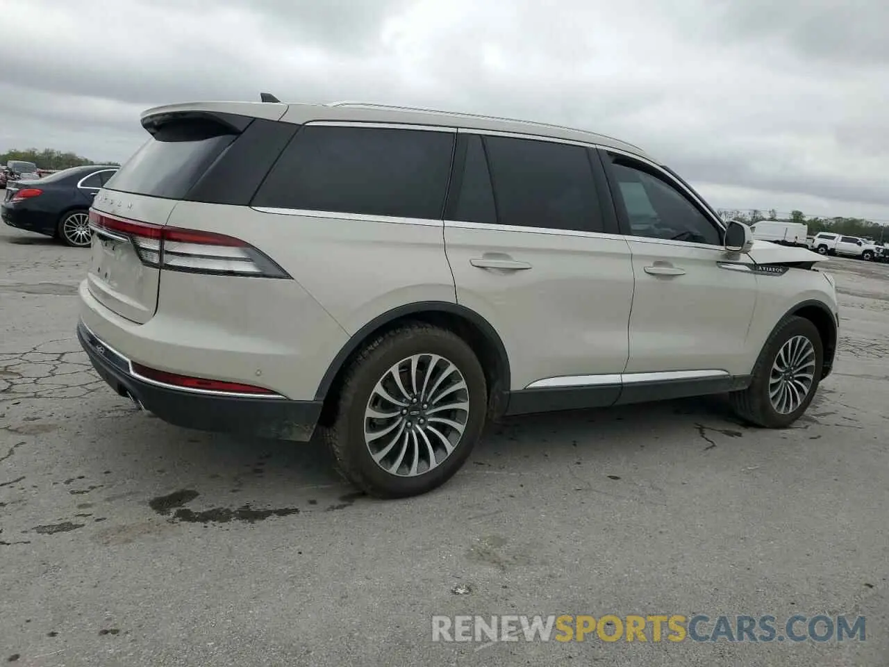 3 Photograph of a damaged car 5LM5J7XCXNGL02043 LINCOLN AVIATOR 2022