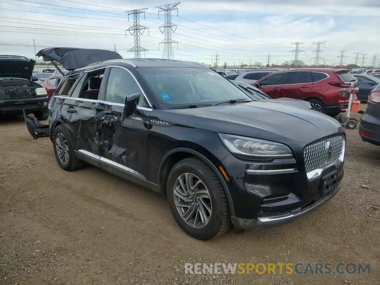 4 Photograph of a damaged car 5LM5J0WC8PGL09486 LINCOLN AVIATOR 2023