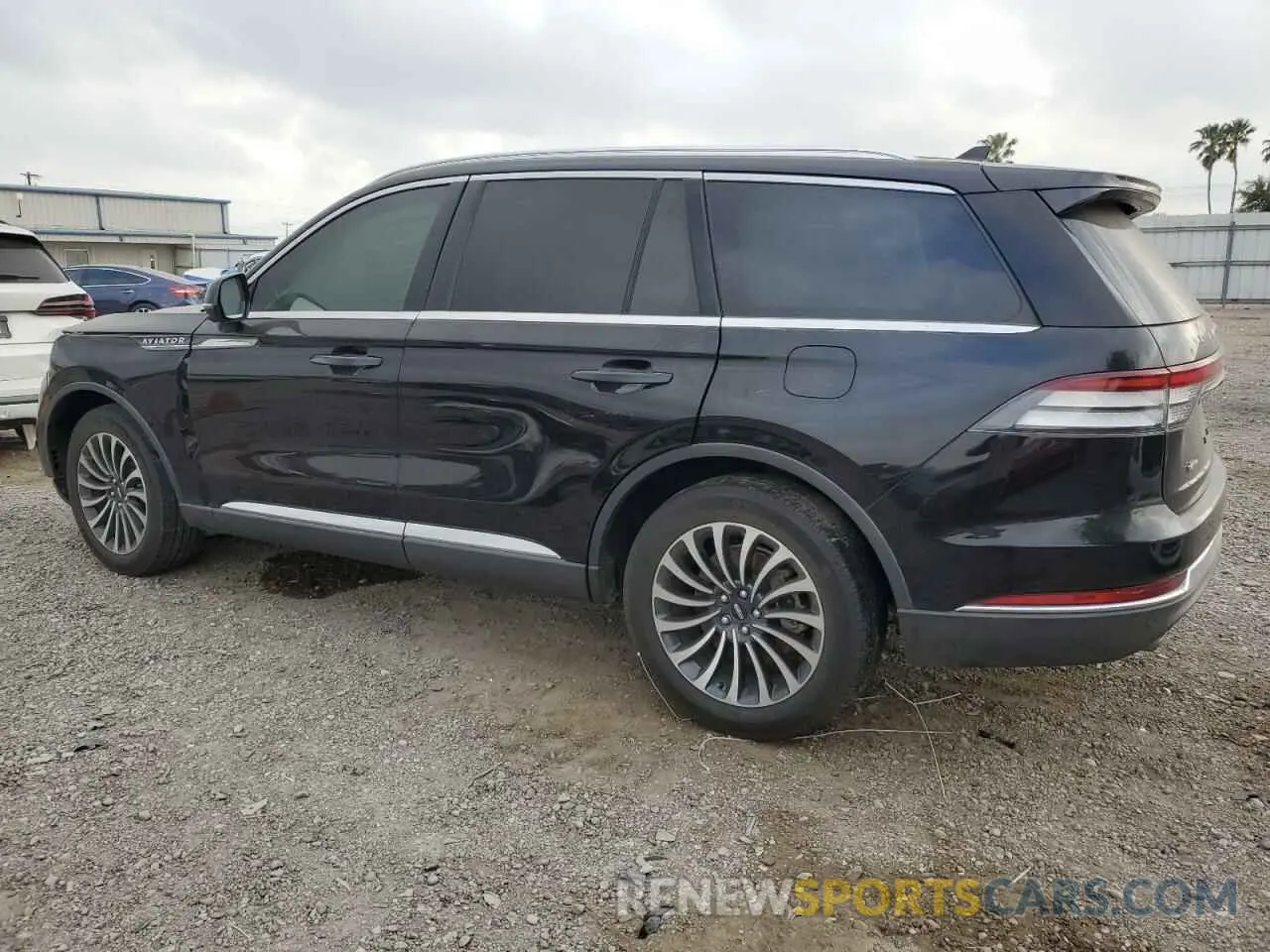 2 Photograph of a damaged car 5LM5J7WC2PGL01182 LINCOLN AVIATOR 2023