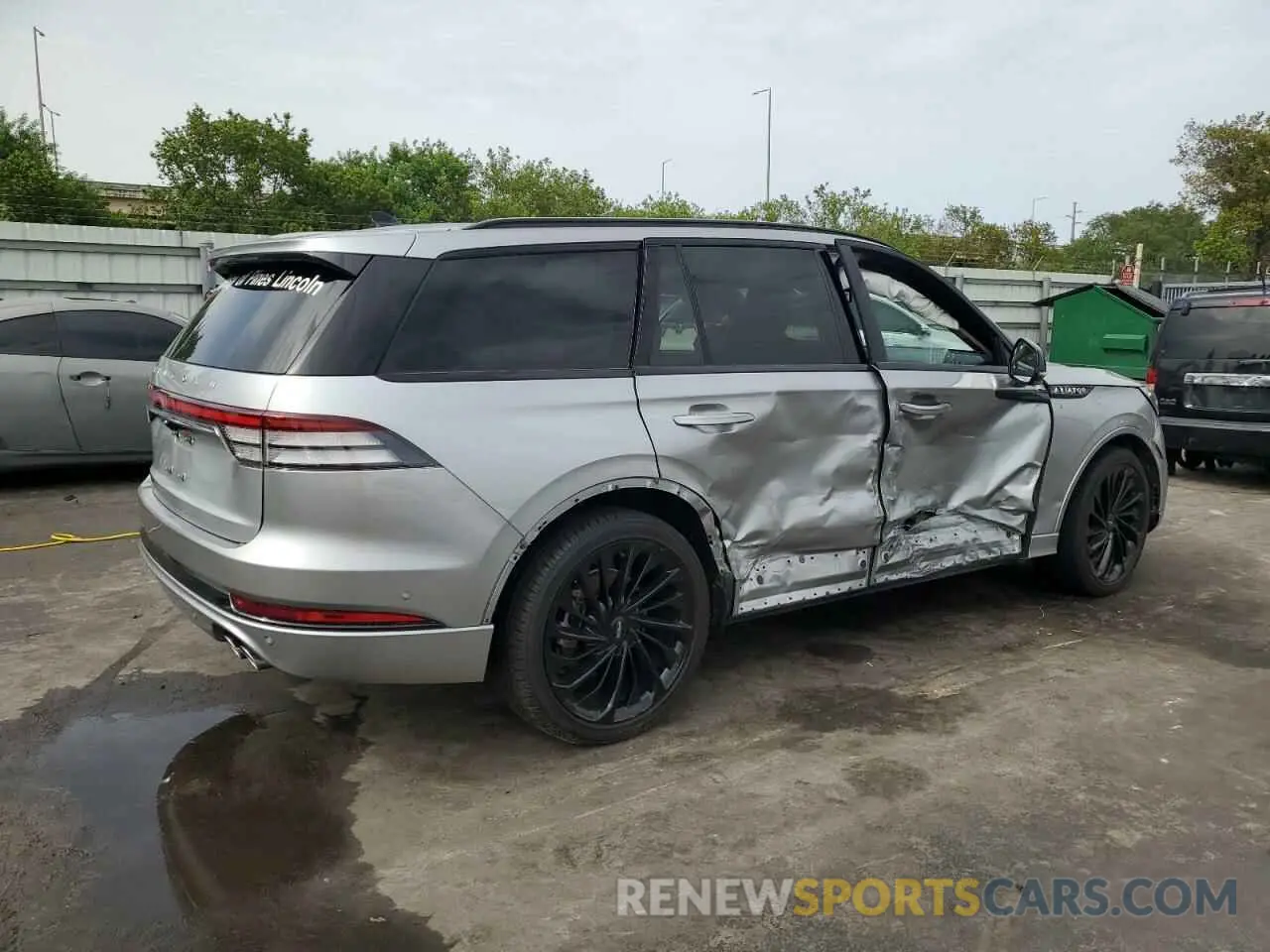3 Photograph of a damaged car 5LM5J7WCXPGL20322 LINCOLN AVIATOR 2023