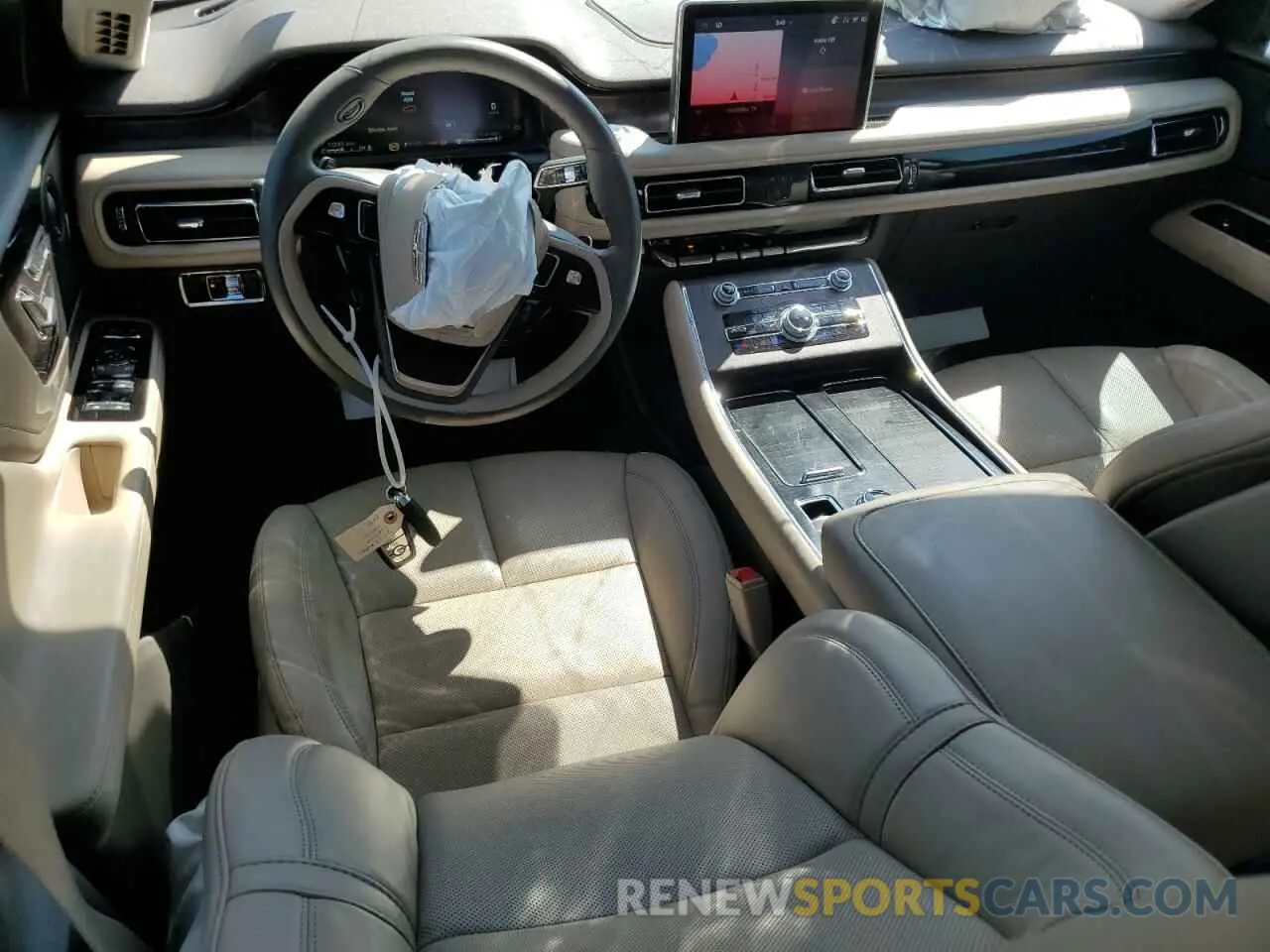 8 Photograph of a damaged car 5LM5J7WCXPGL27075 LINCOLN AVIATOR 2023