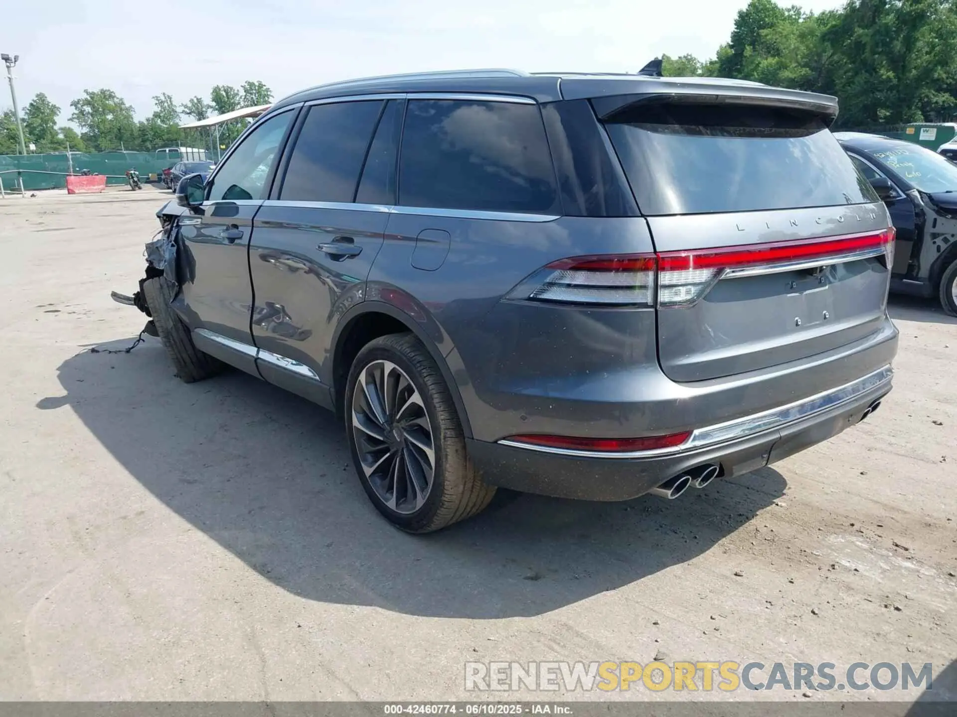 3 Photograph of a damaged car 5LM5J7XC3PGL29507 LINCOLN AVIATOR 2023