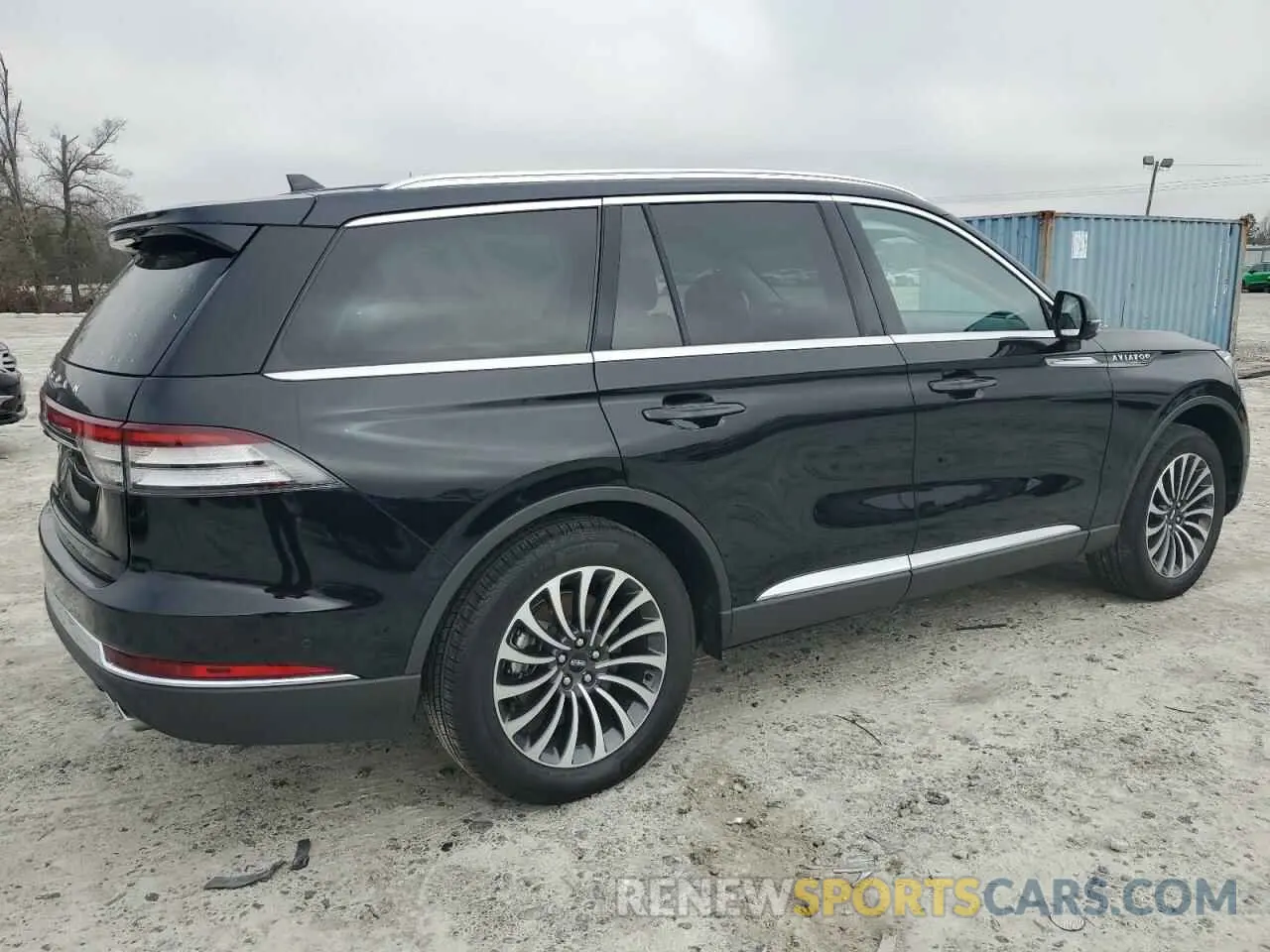 3 Photograph of a damaged car 5LM5J7XC5PGL10196 LINCOLN AVIATOR 2023