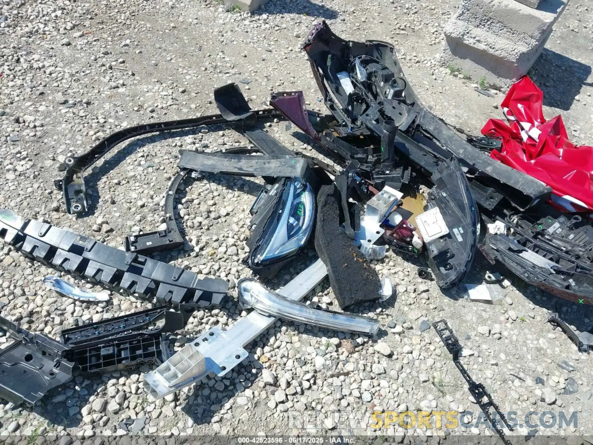 12 Photograph of a damaged car 5LM5J7XC7PGL13911 LINCOLN AVIATOR 2023