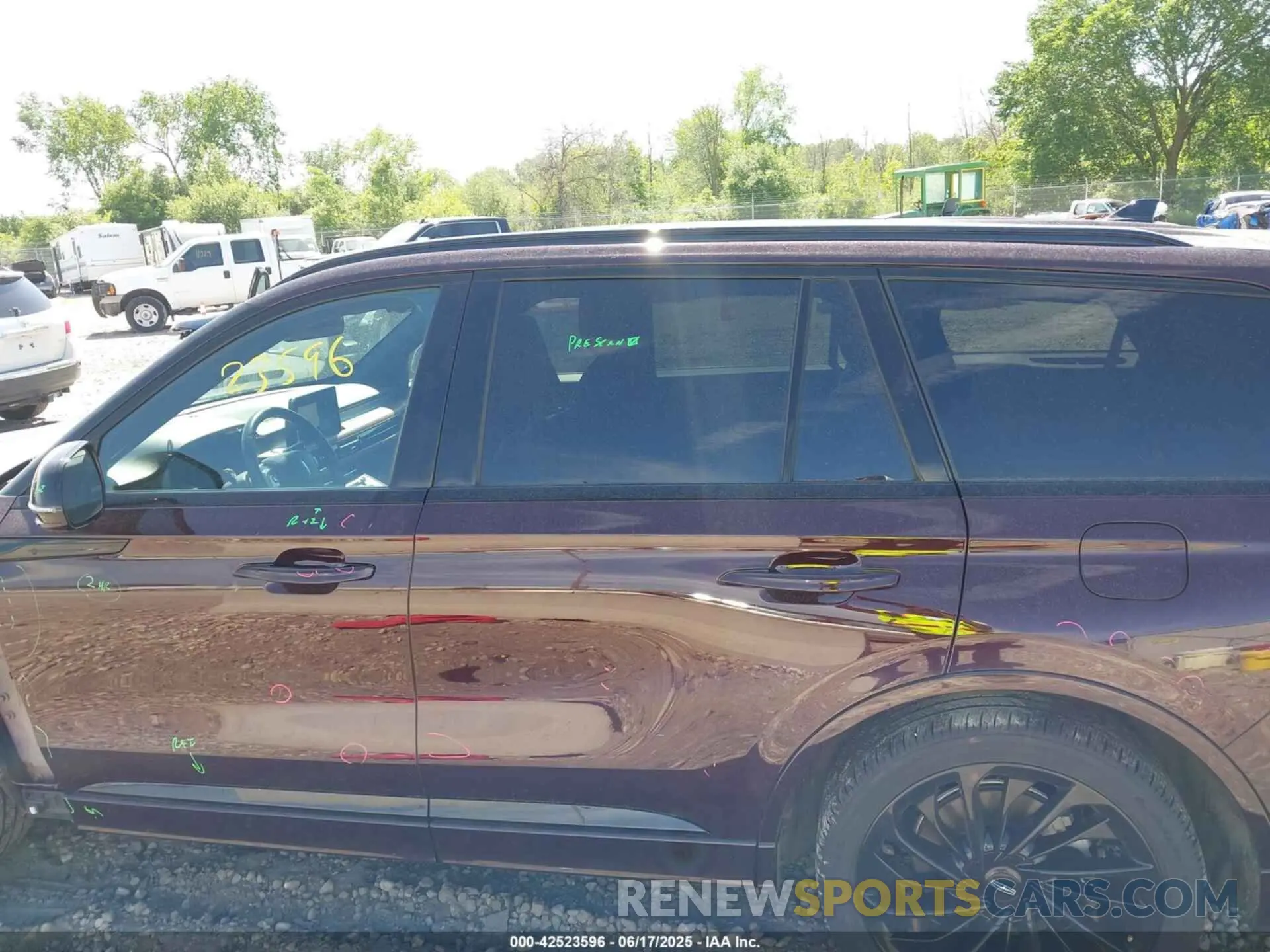 15 Photograph of a damaged car 5LM5J7XC7PGL13911 LINCOLN AVIATOR 2023